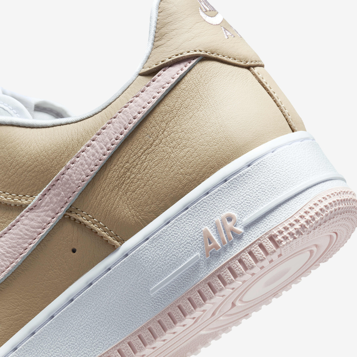 Nike Air Force 1 Low Retro image number 7 Nike Air Force 1 Low Retro image number 7