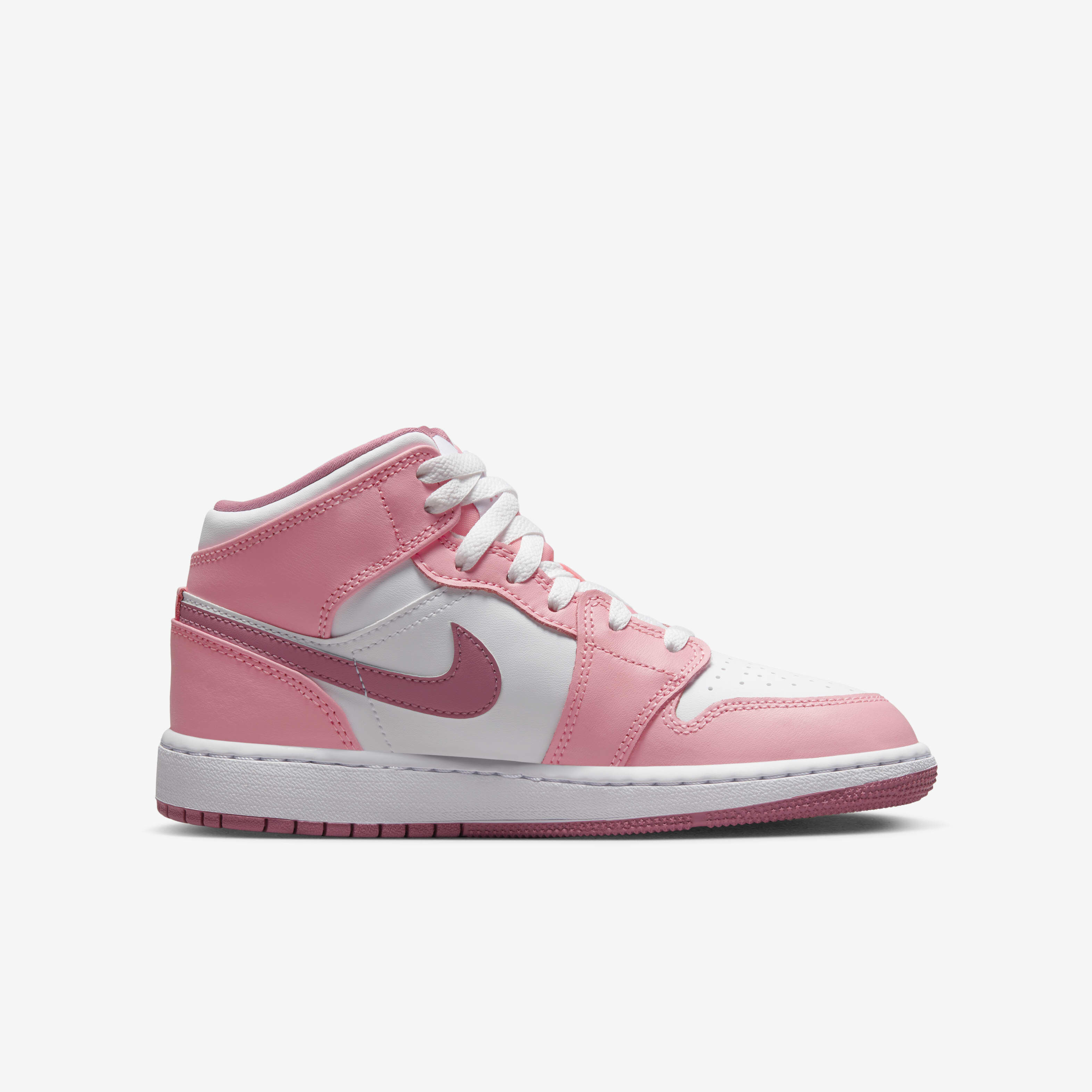 Air Jordan 1 Mid image number 2