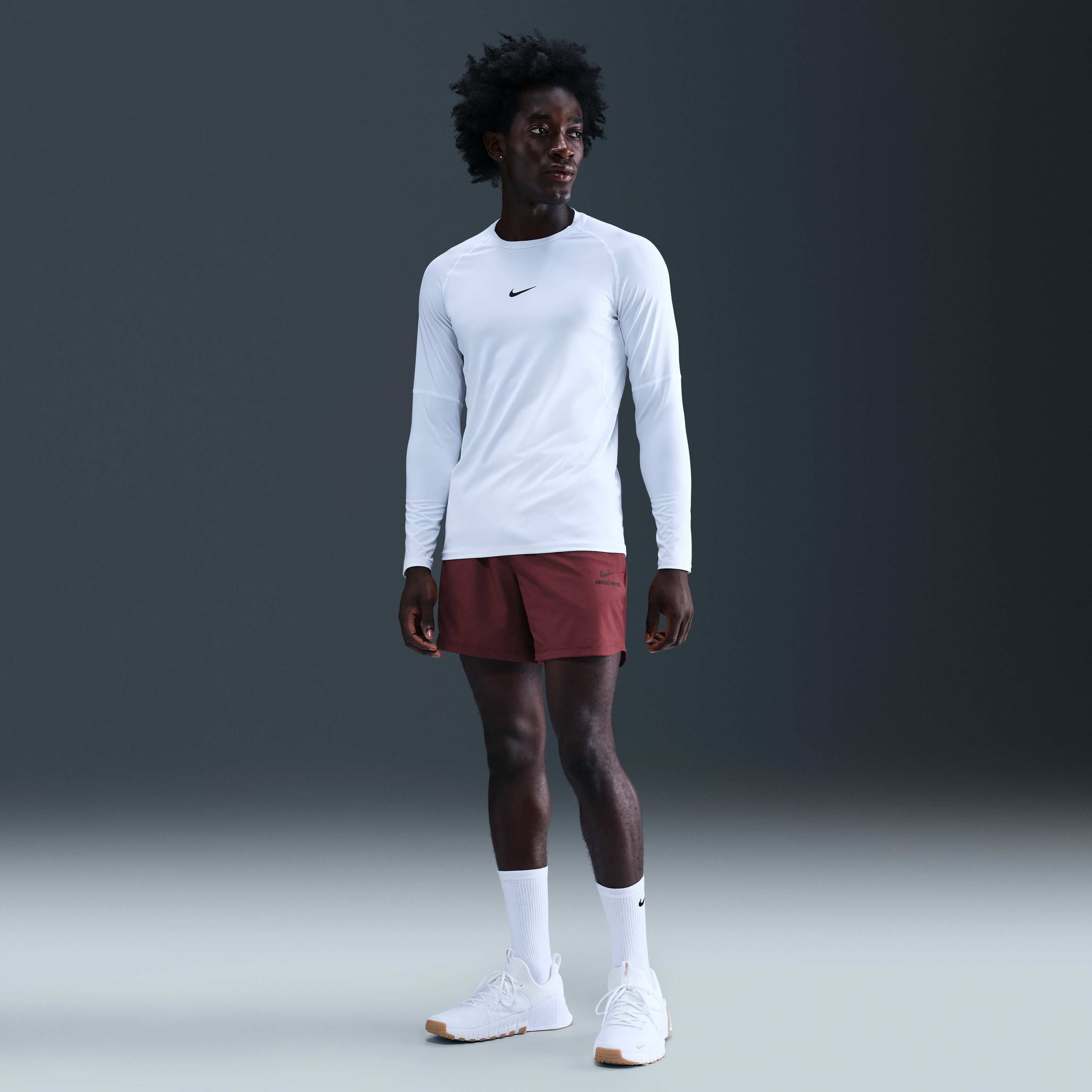 Nike Pro Training image number 0