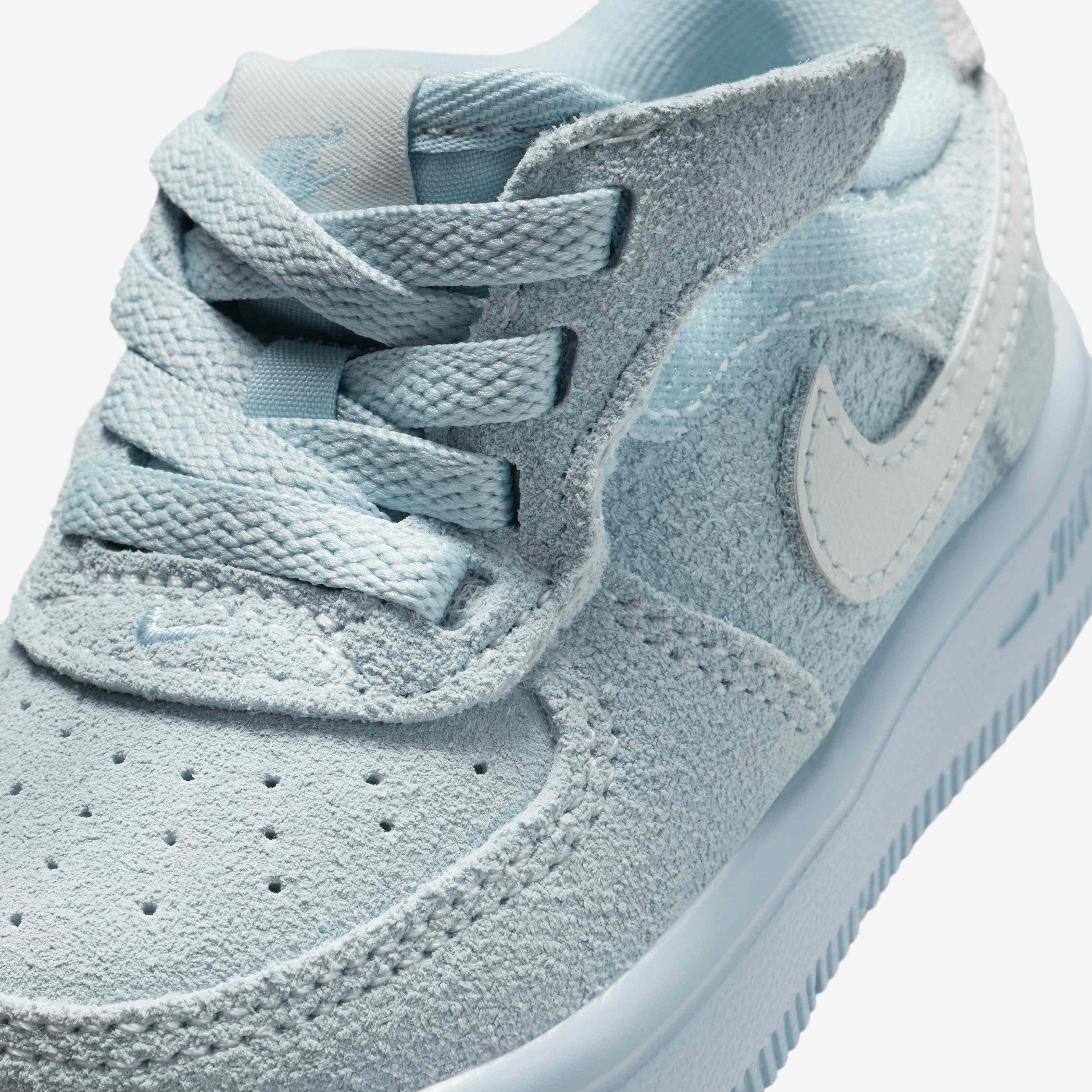 Nike Force 1 Low LV8 EasyOn image number 6