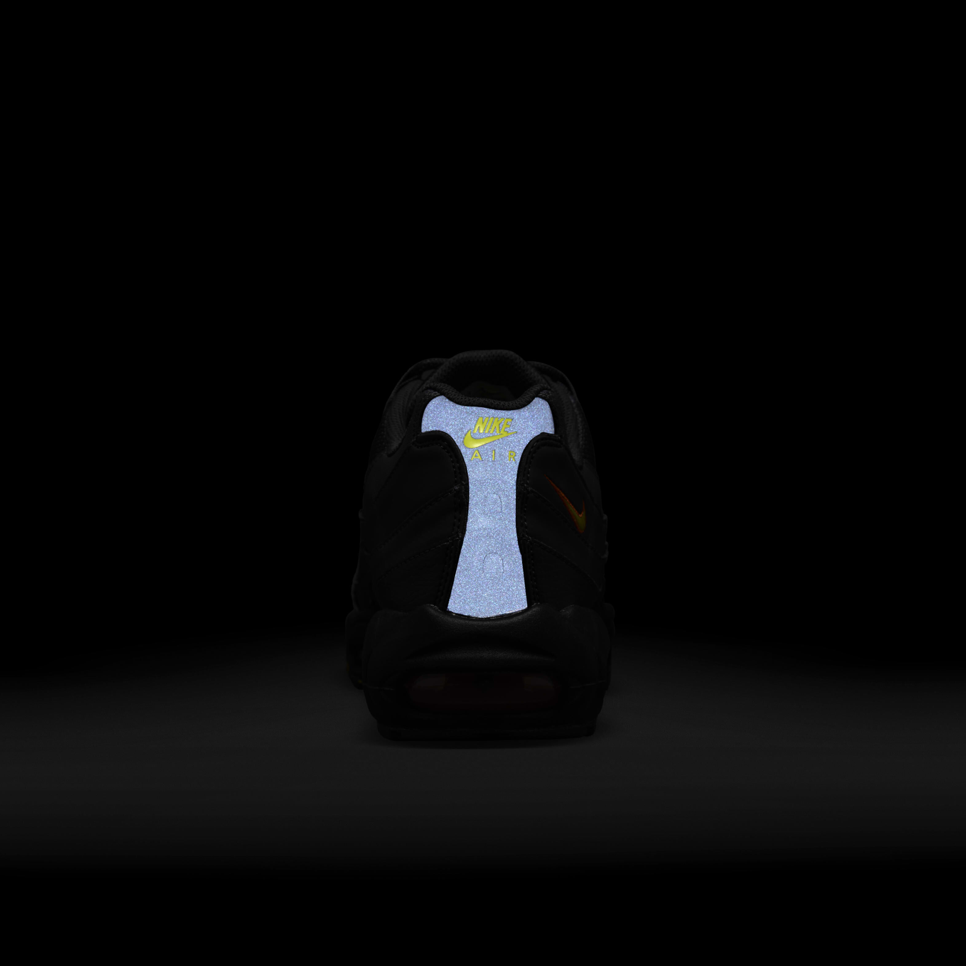 Nike Air Max 95 image number 9