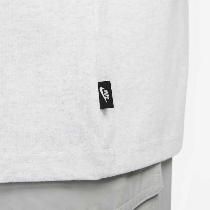 Nike Sportswear Premium Essentials image number 4 Nike Sportswear Premium Essentials image number 4