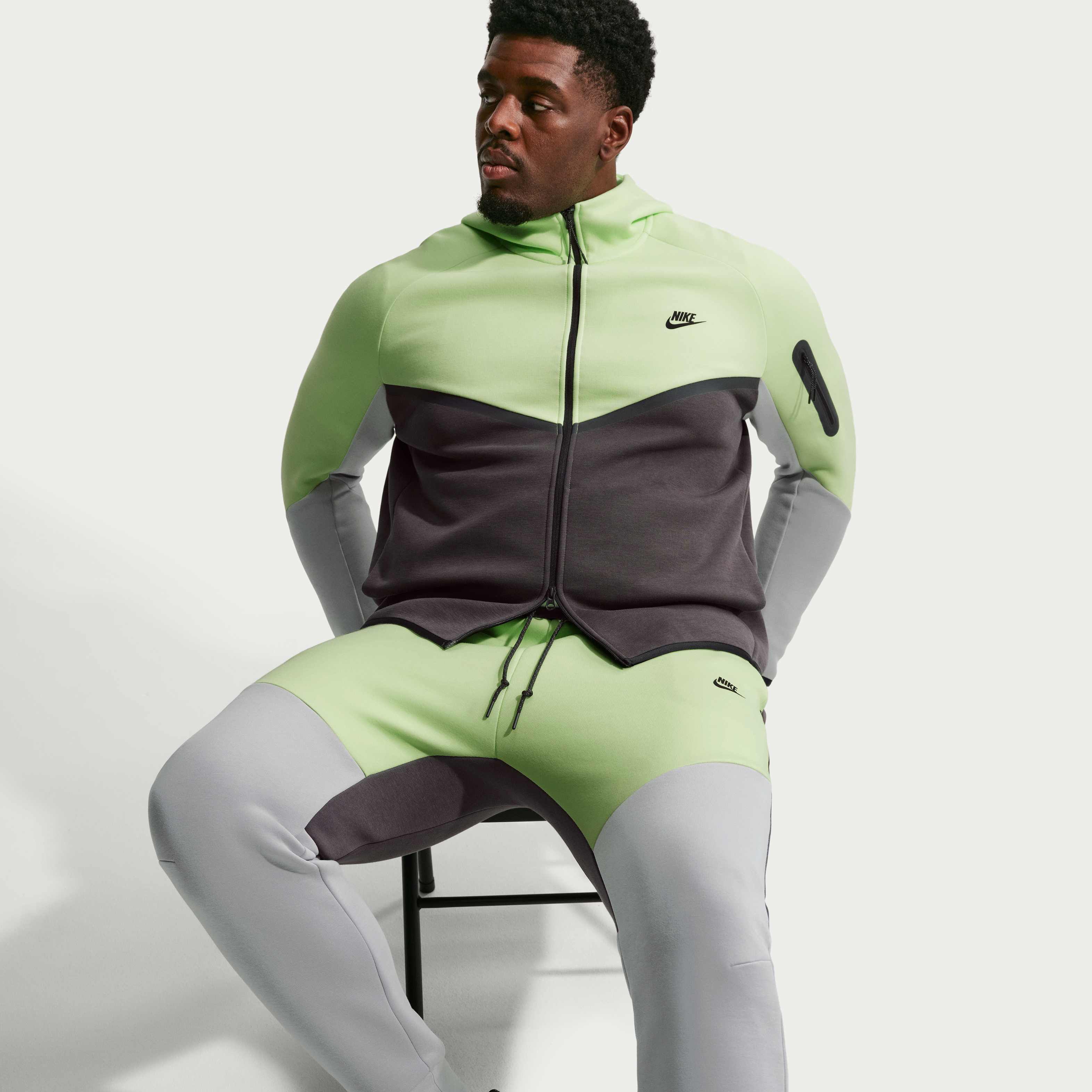 Nike Tech image number 8