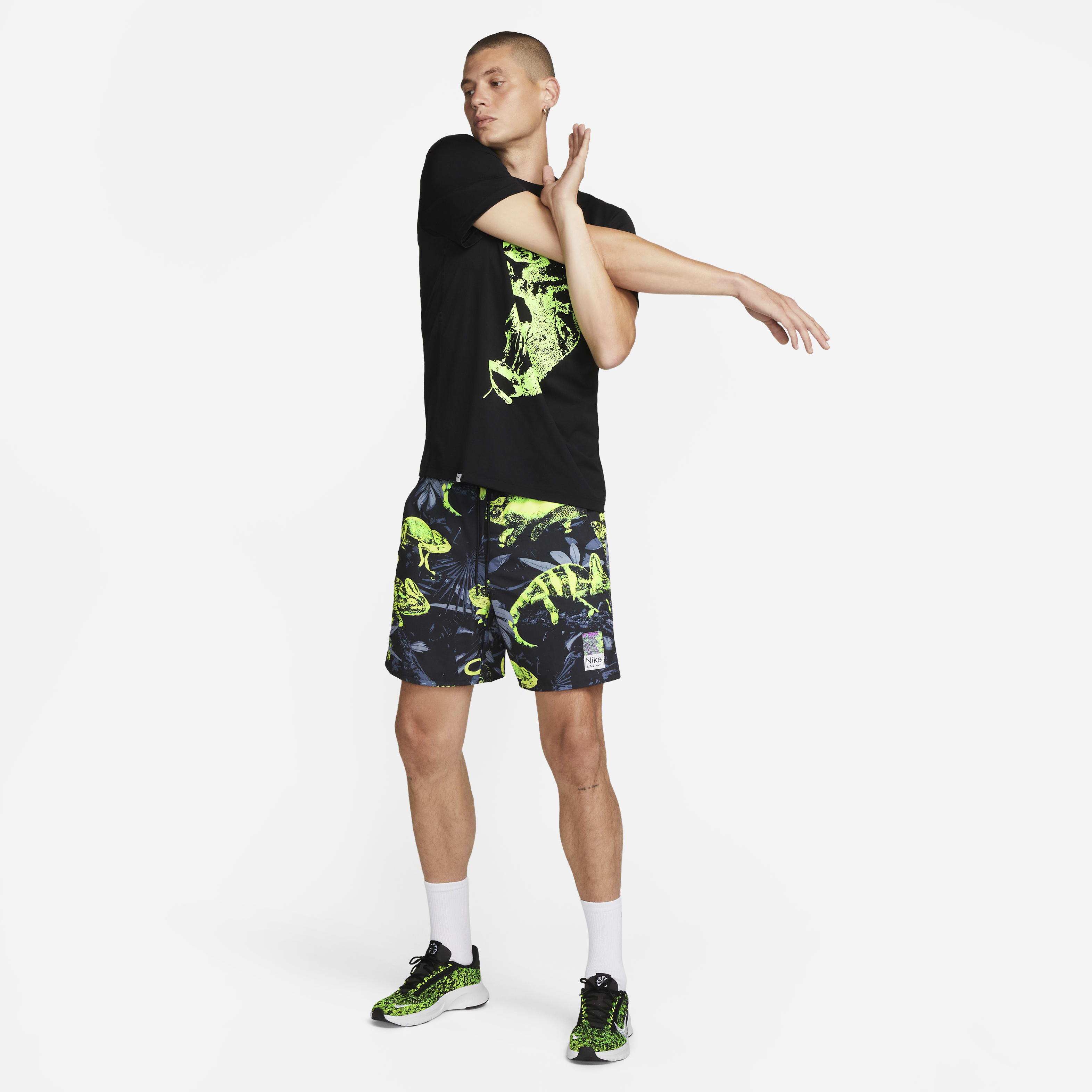 Buy Nike Dri FIT Hyverse Studio 72 Men s UV Short Sleeve Fitness Top Nike Qatar Official