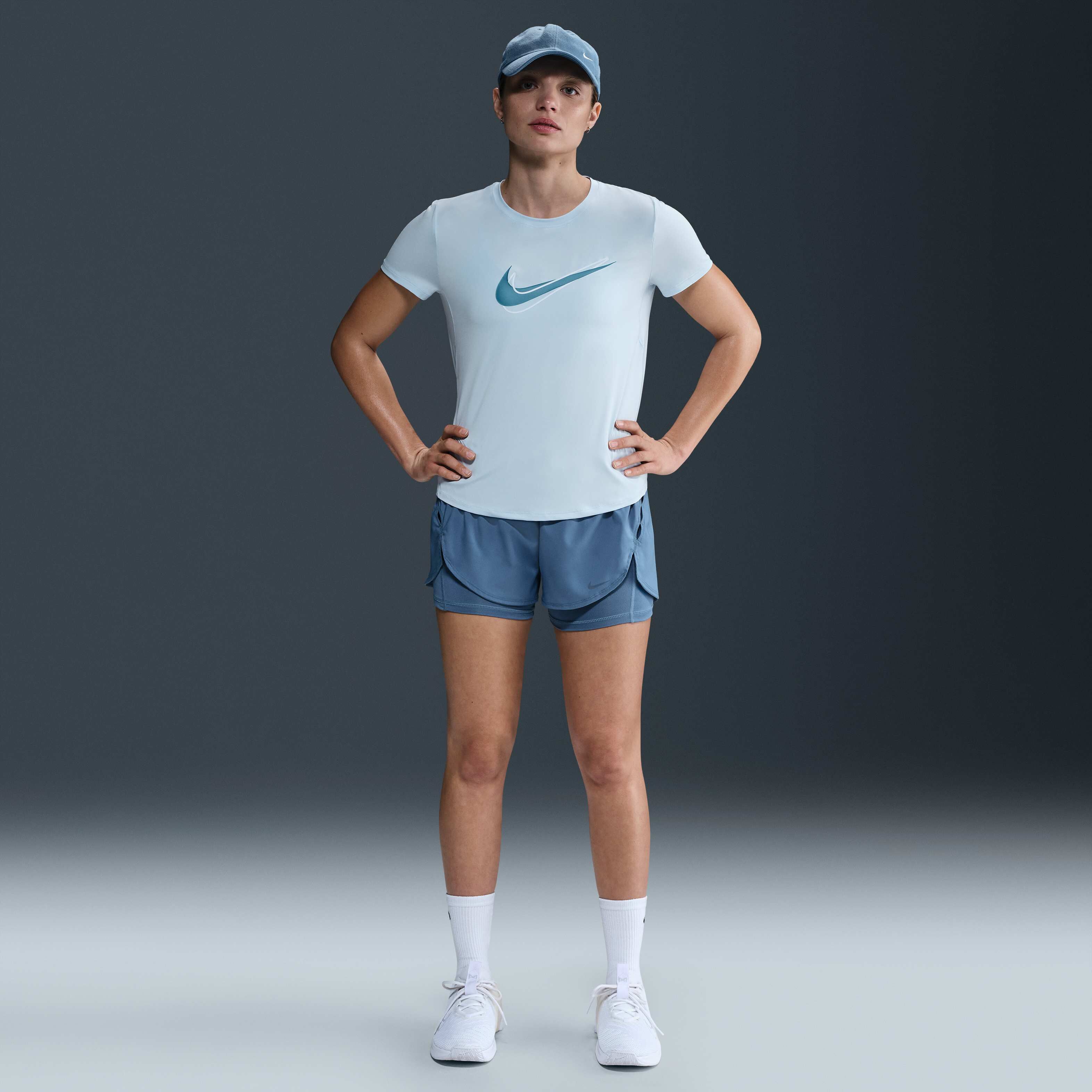 Nike One Swoosh image number 3