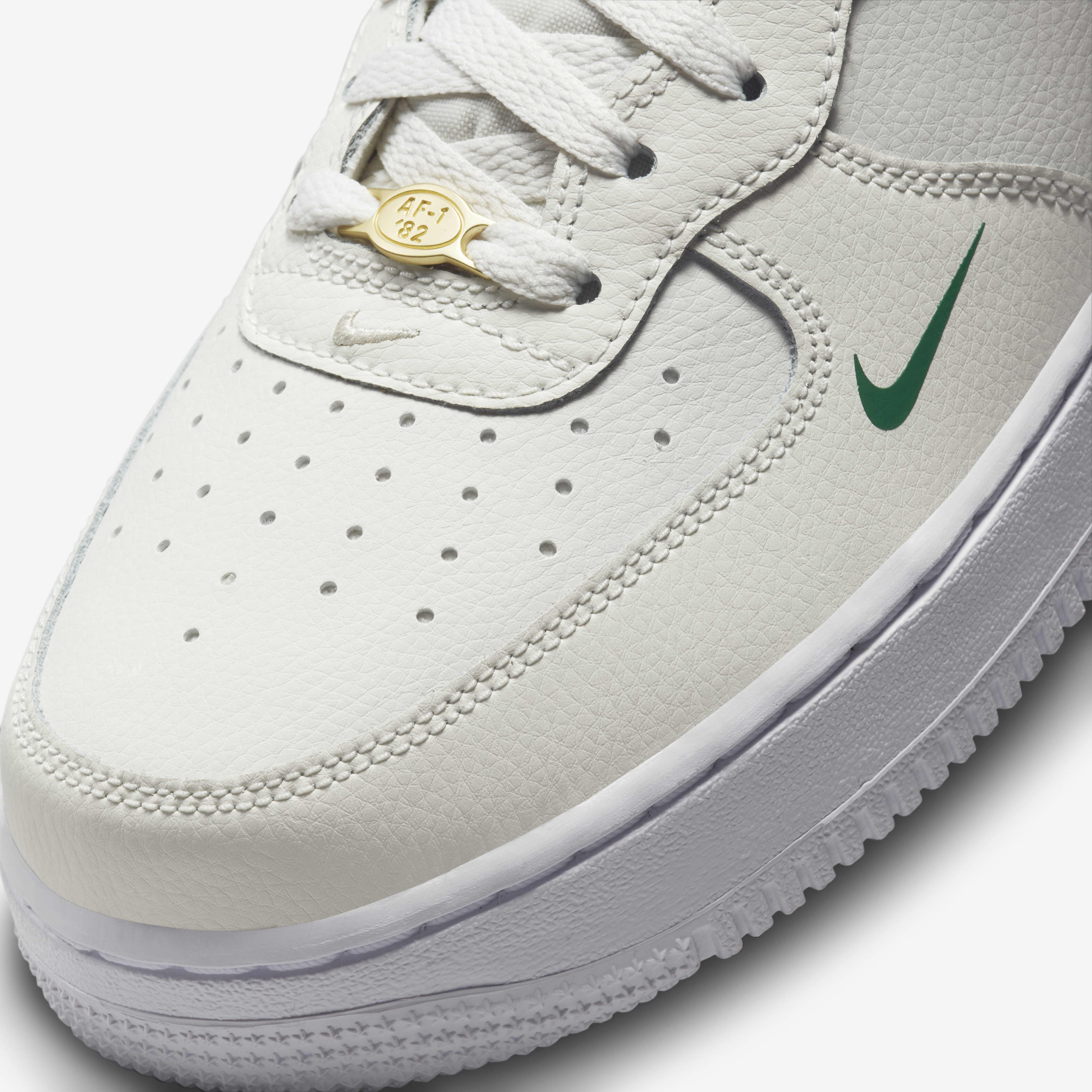 Nike Air Force 1 Mid '07 LV8 image number 6