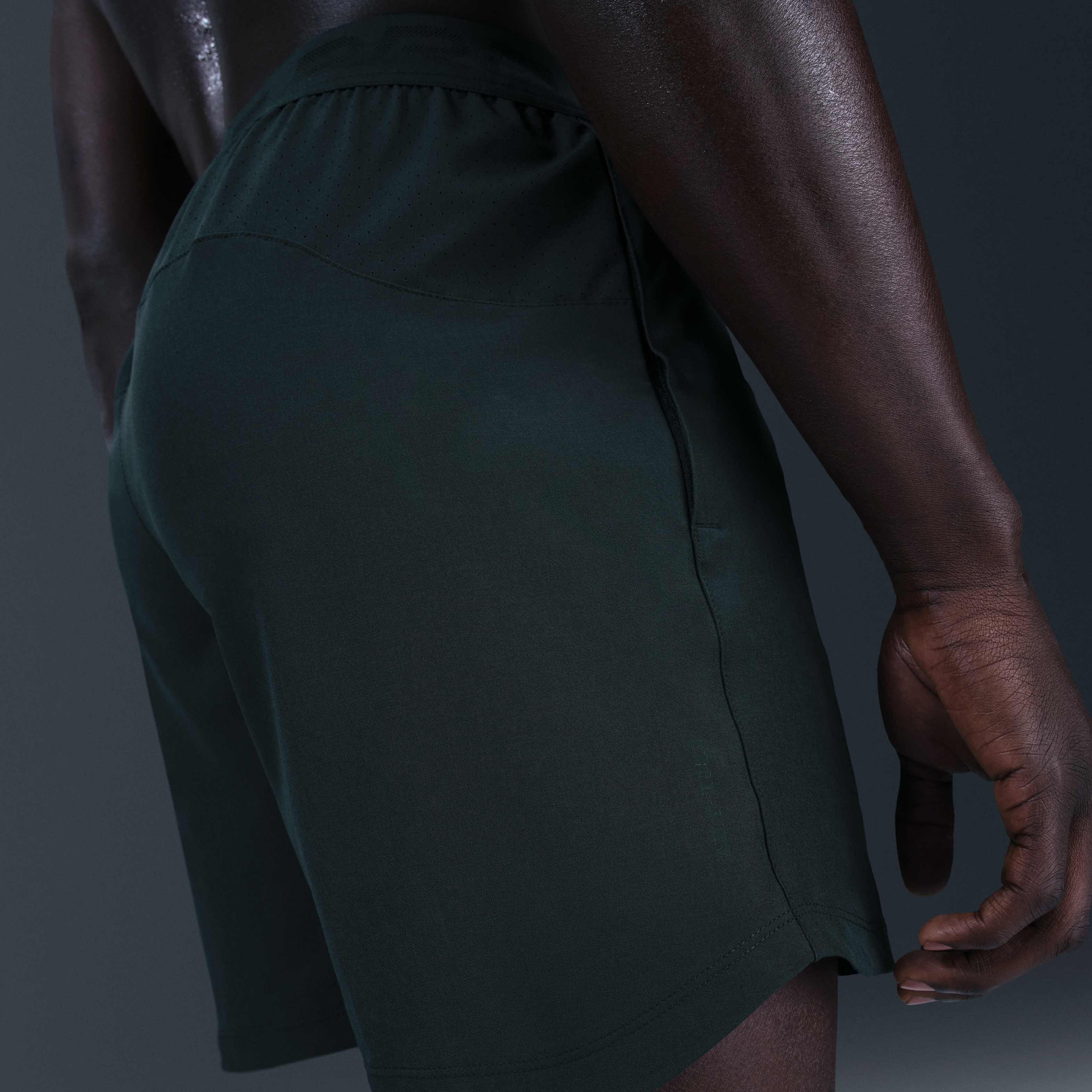 Nike Pro Training image number 2