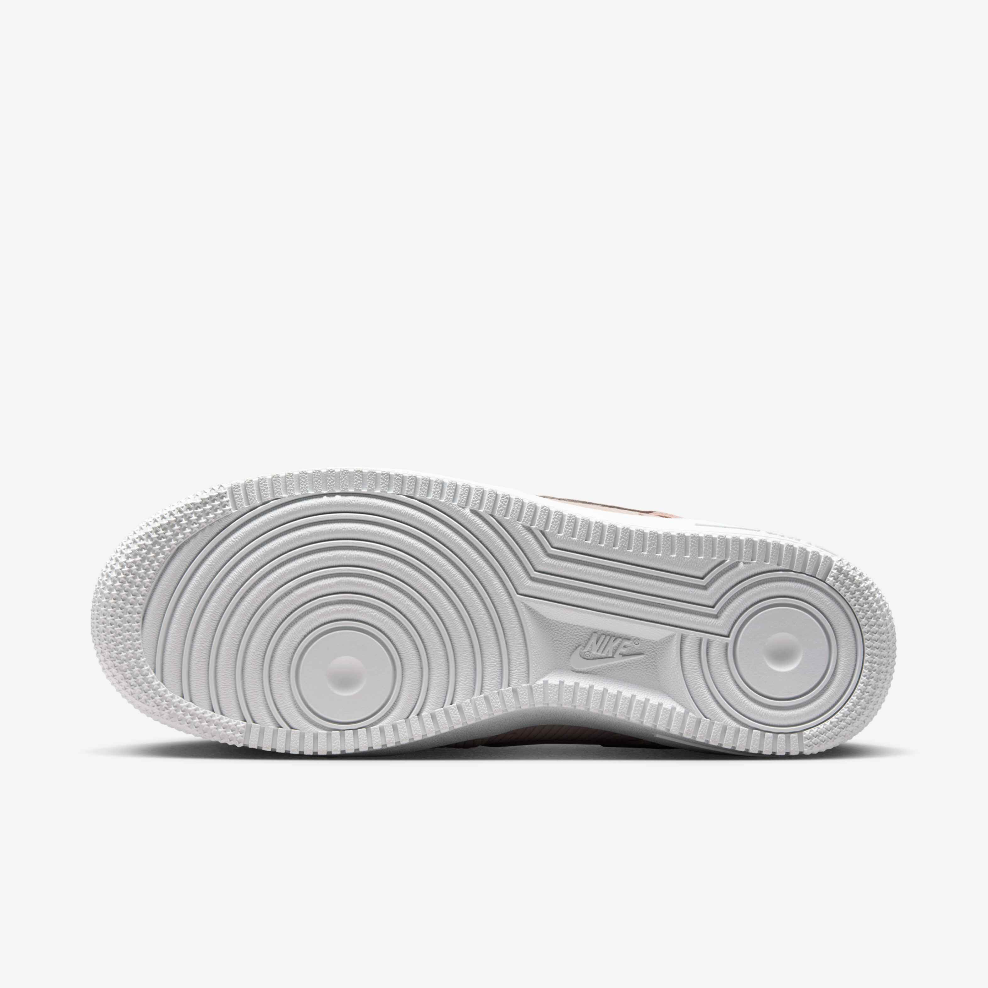 Nike Air Force 1 '07 image number 1