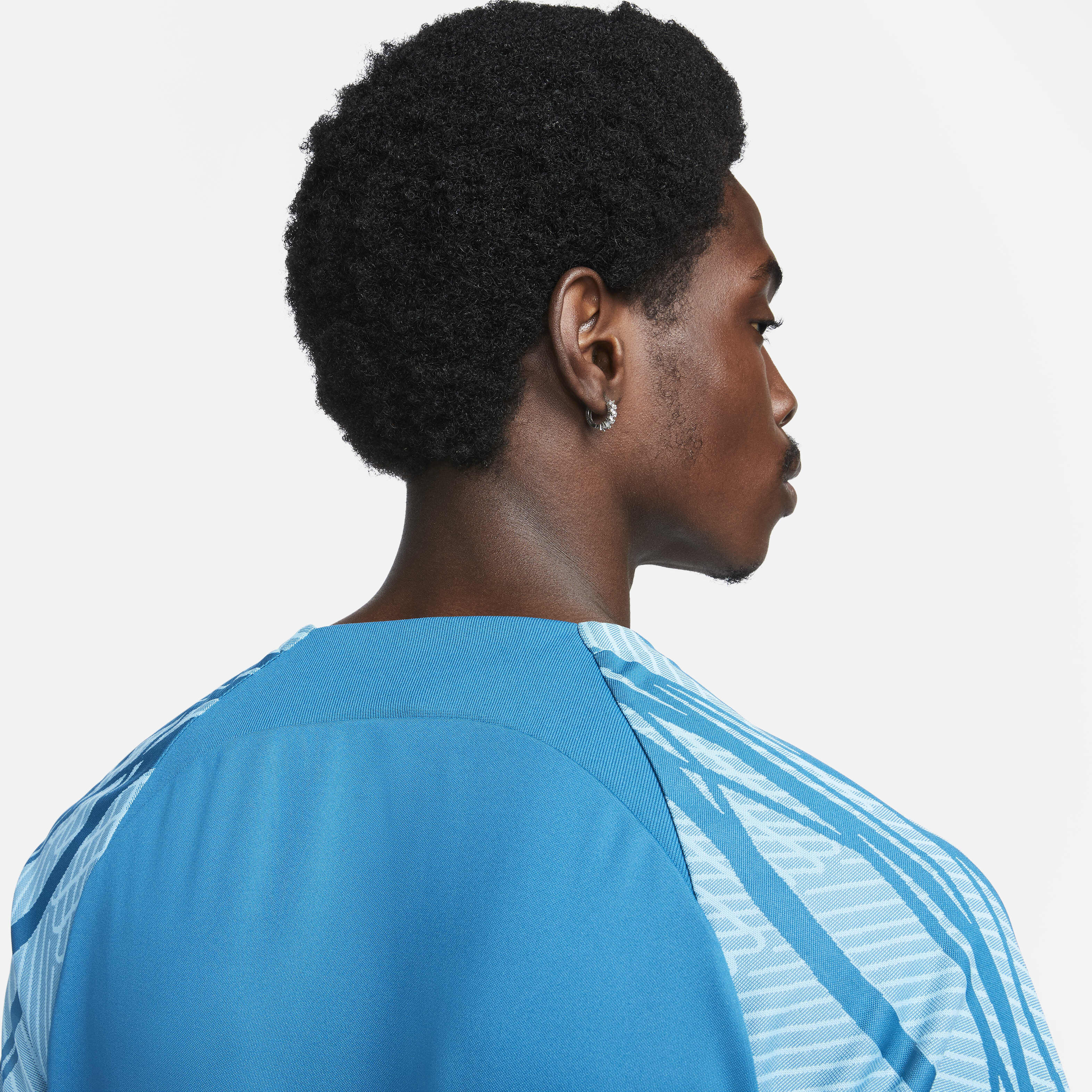 Nike Dri-FIT Strike image number 4