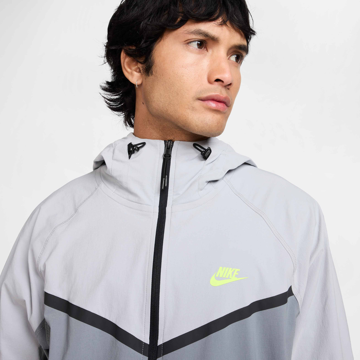 Nike Tech image number 2 Nike Tech image number 2