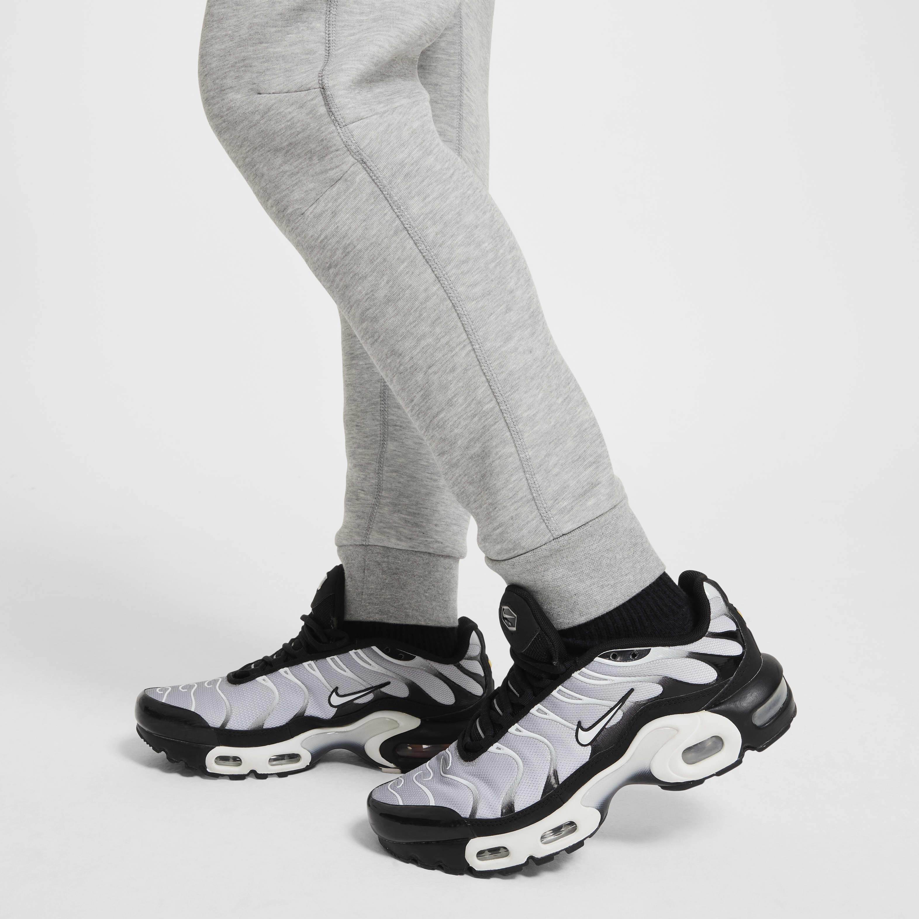 برشلونة تك فليس image number 5