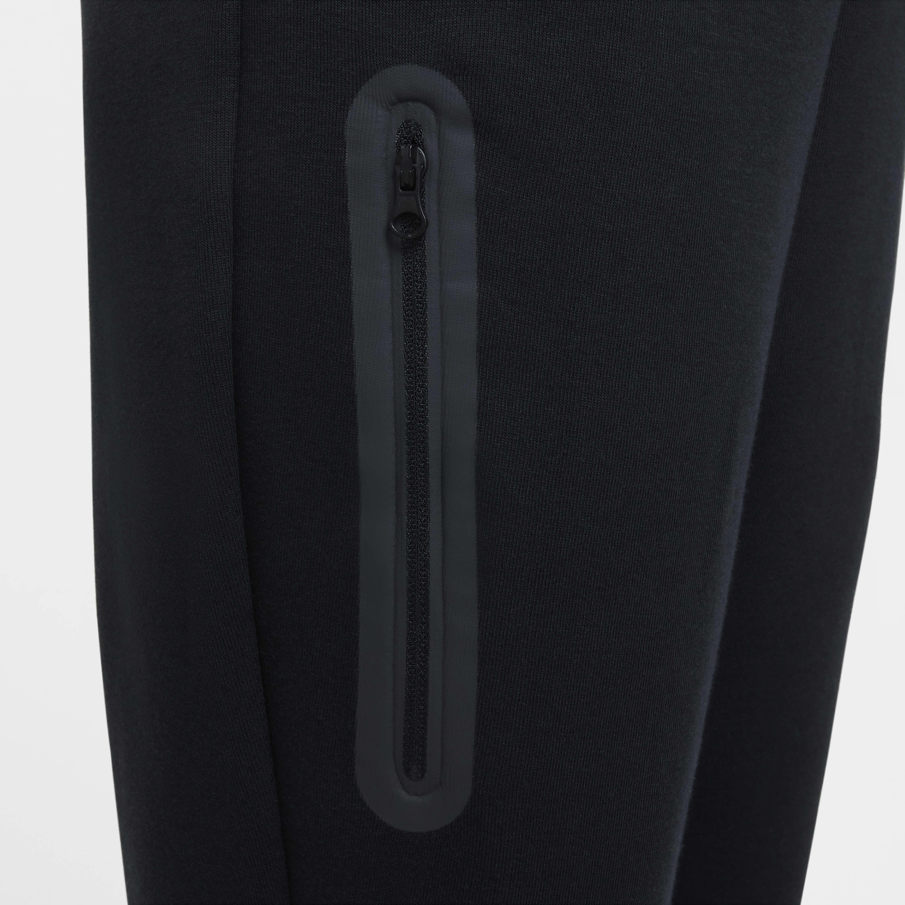 Nike Sportswear Tech Fleece image number 4