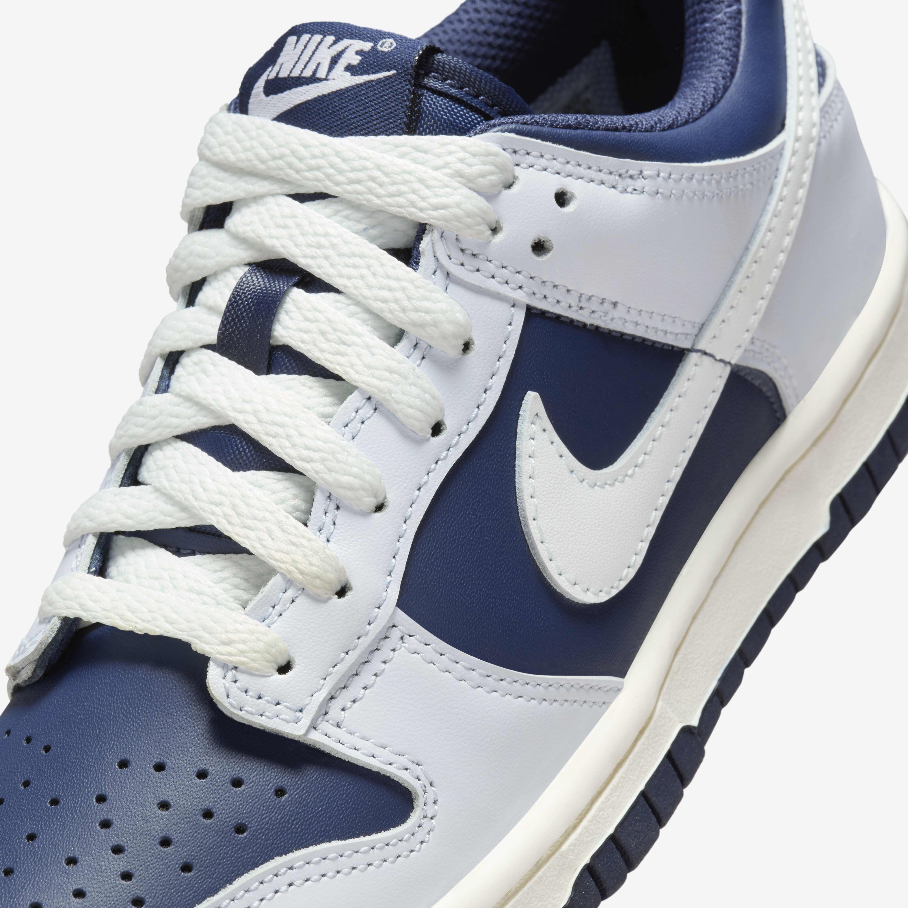 Nike Dunk Low image number 6
