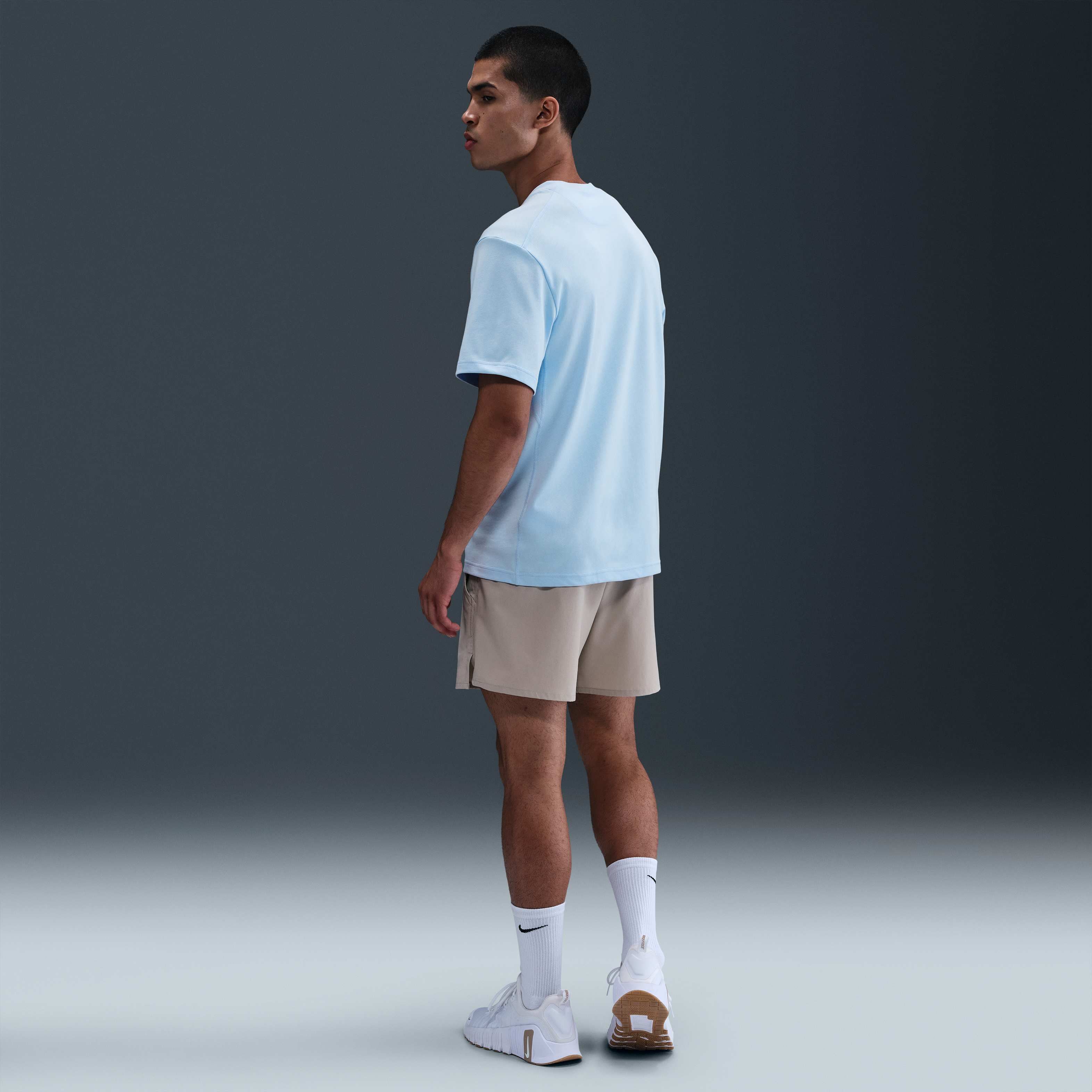 Nike Primary image number 4