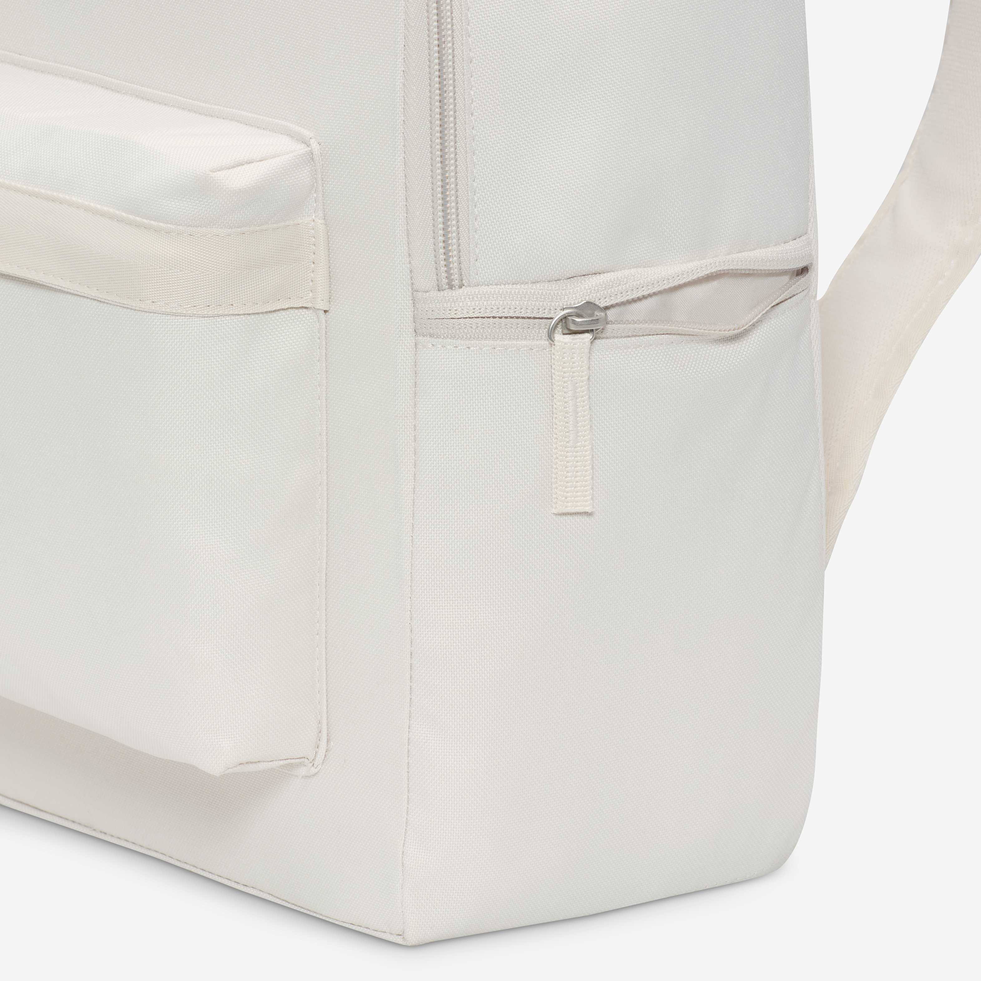 Nike Heritage image number 5