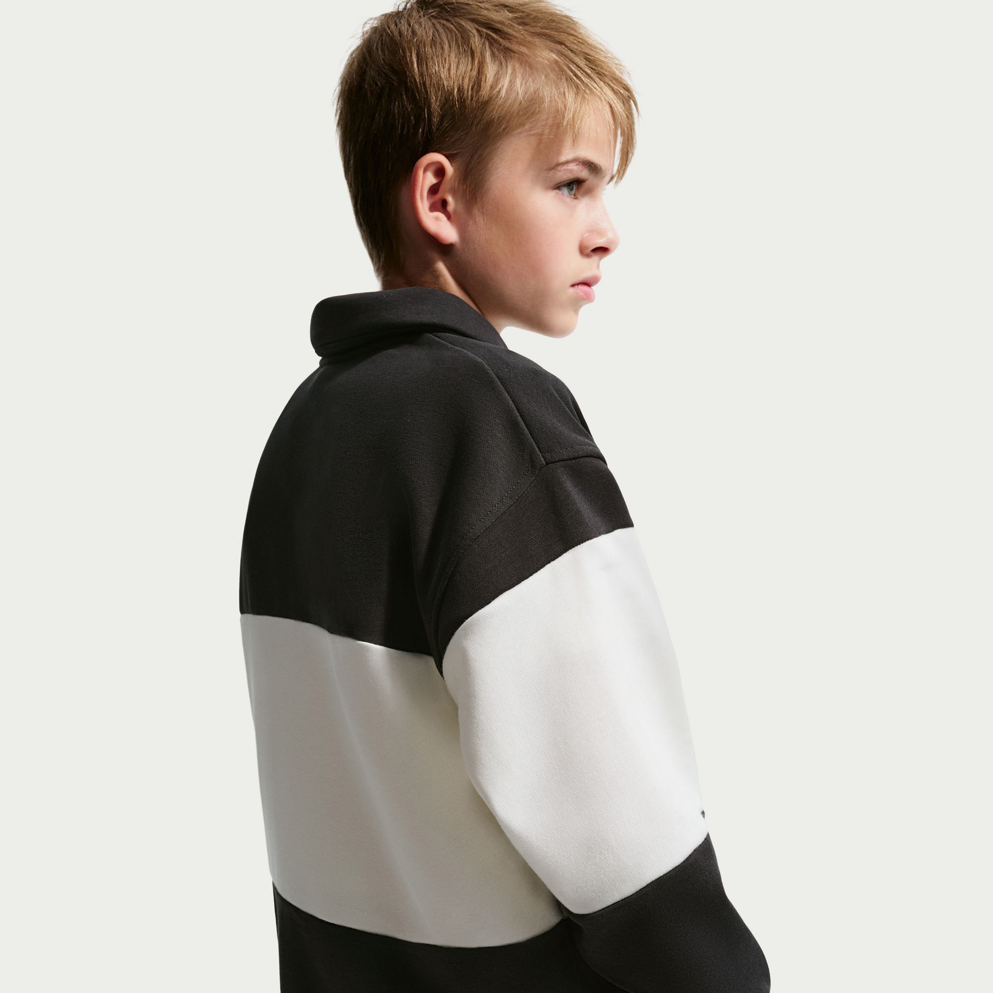 Nike Sportswear Club image number 5