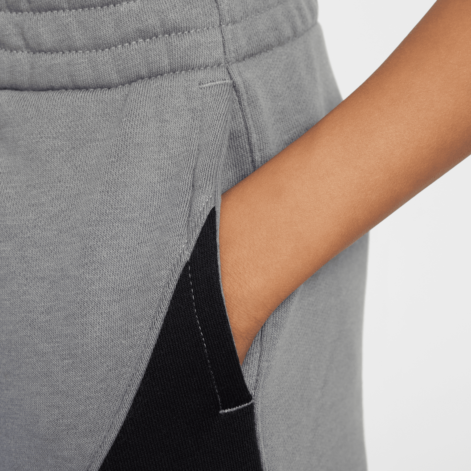 نايكي سبورتسوير image number 3