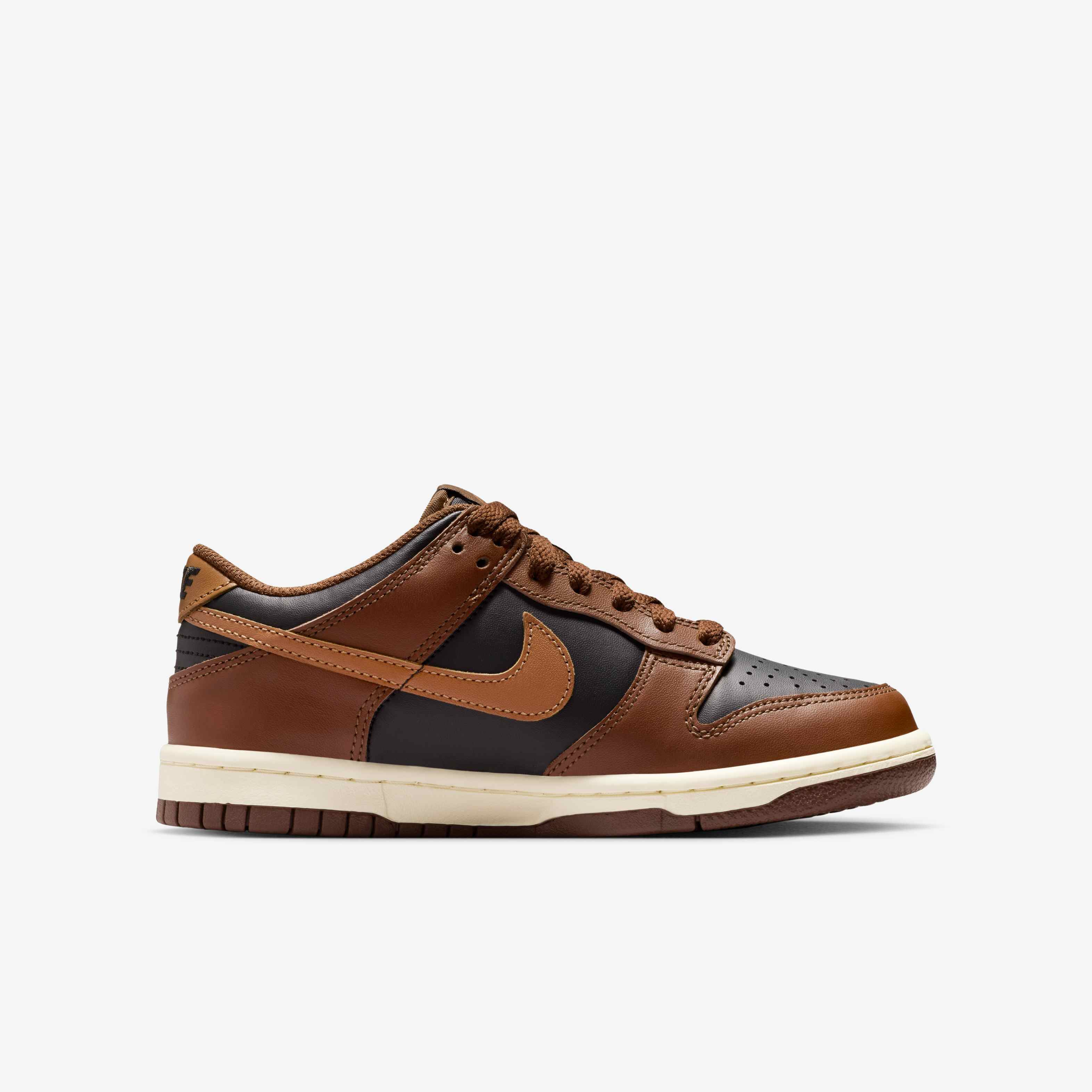 Nike Dunk Low image number 2