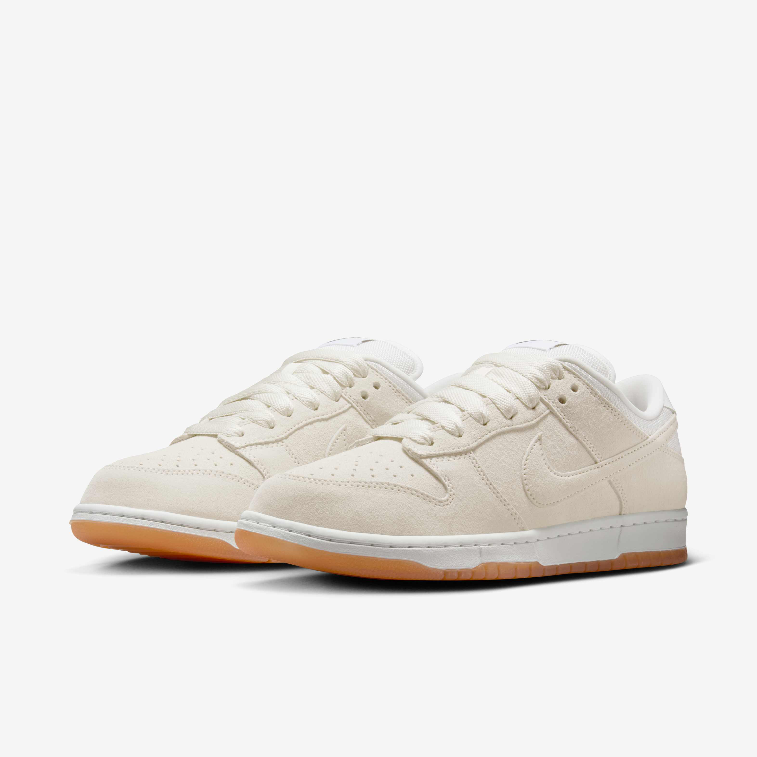 Nike SB Dunk Low Pro B image number 4