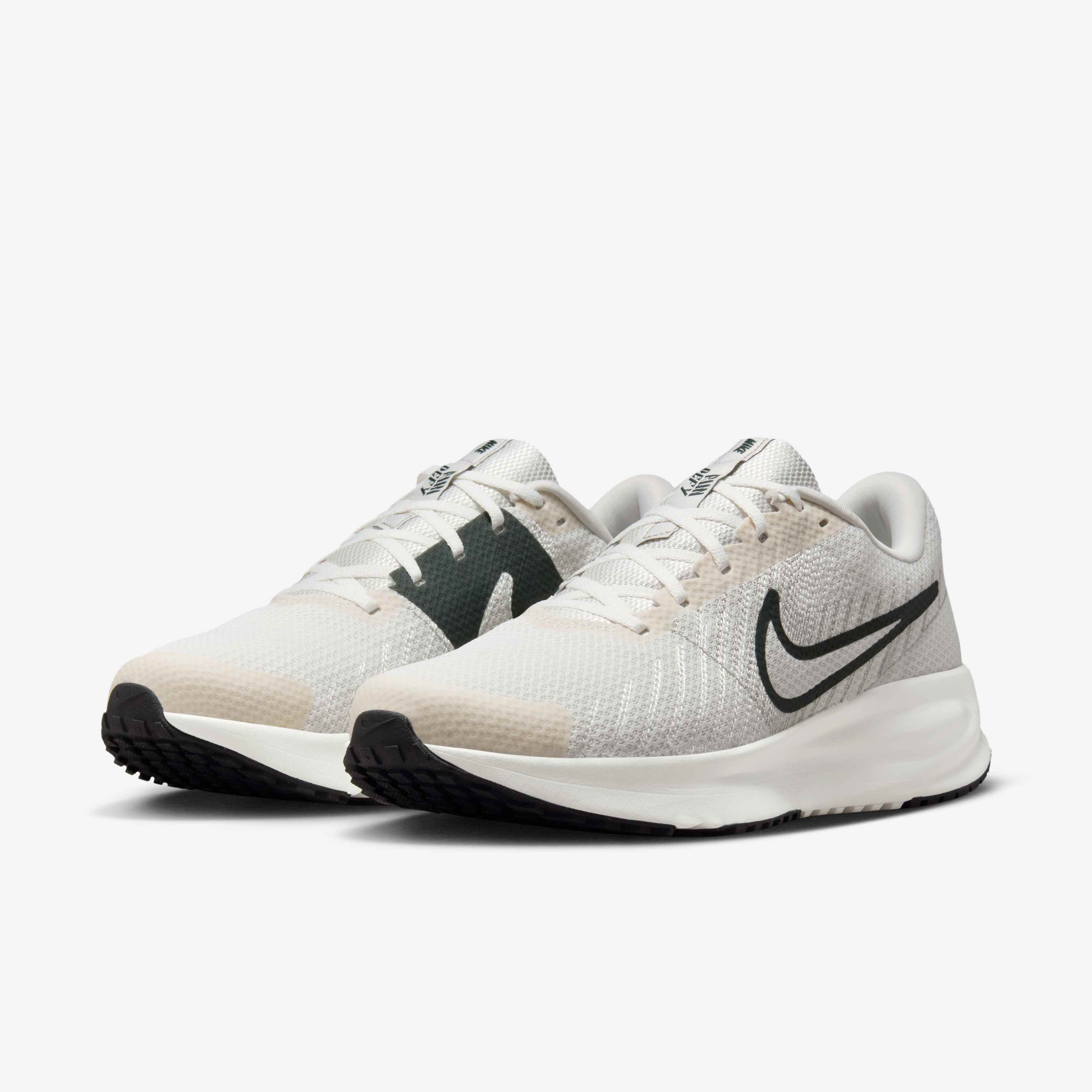 Nike Run Defy image number 4