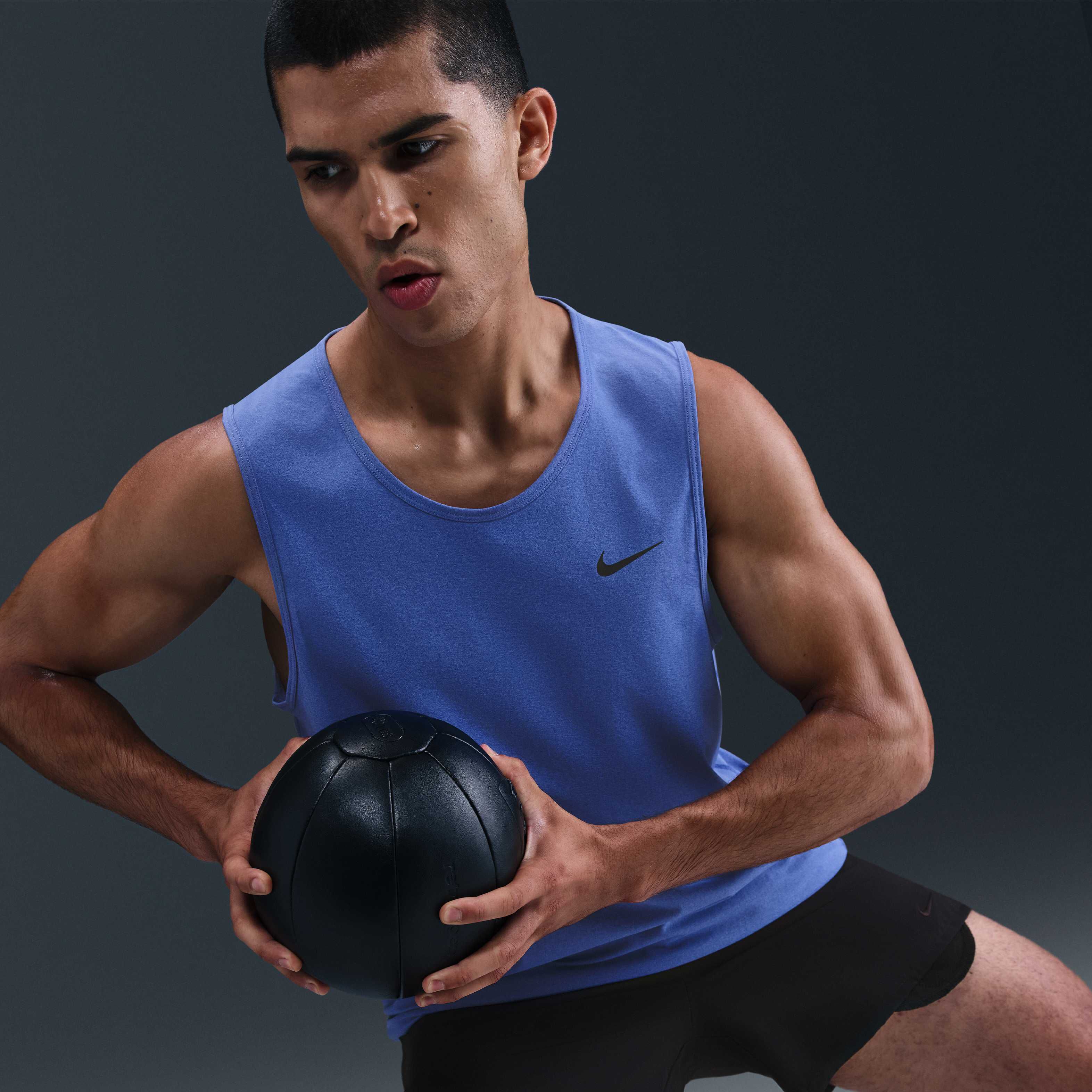 Nike Dri-FIT Hyverse image number 2