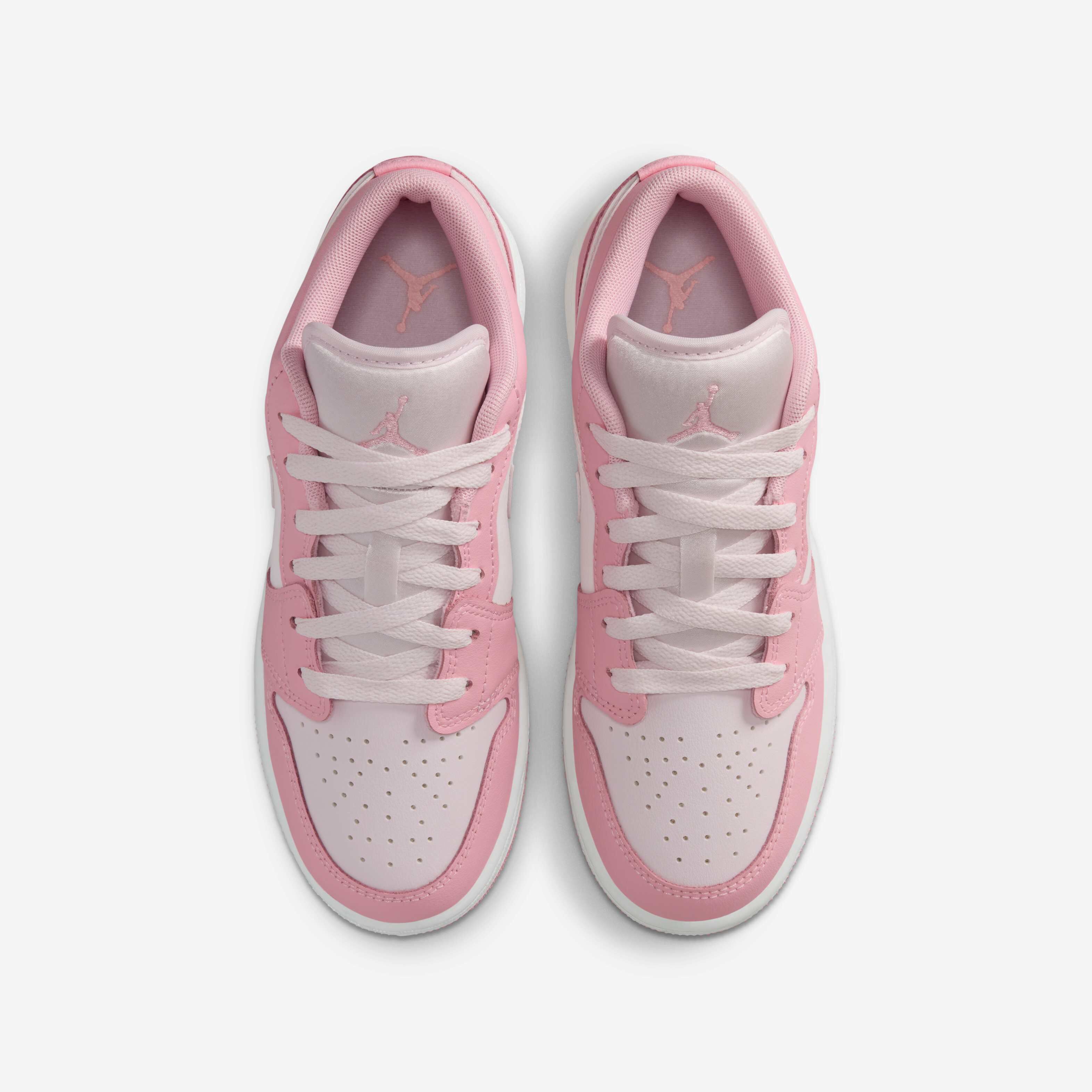 اير جوردن 1 لو image number 3