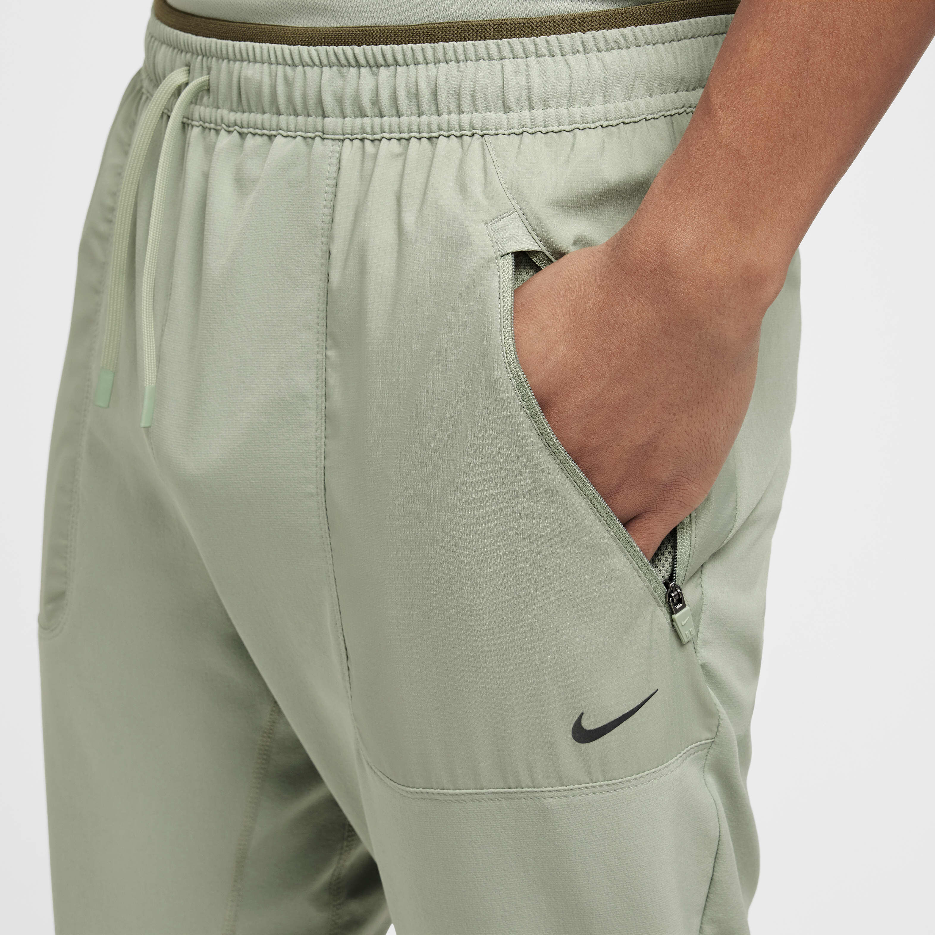 Buy Nike Phenom Running Division Men s Dri FIT Running Trousers Nike Qatar Official