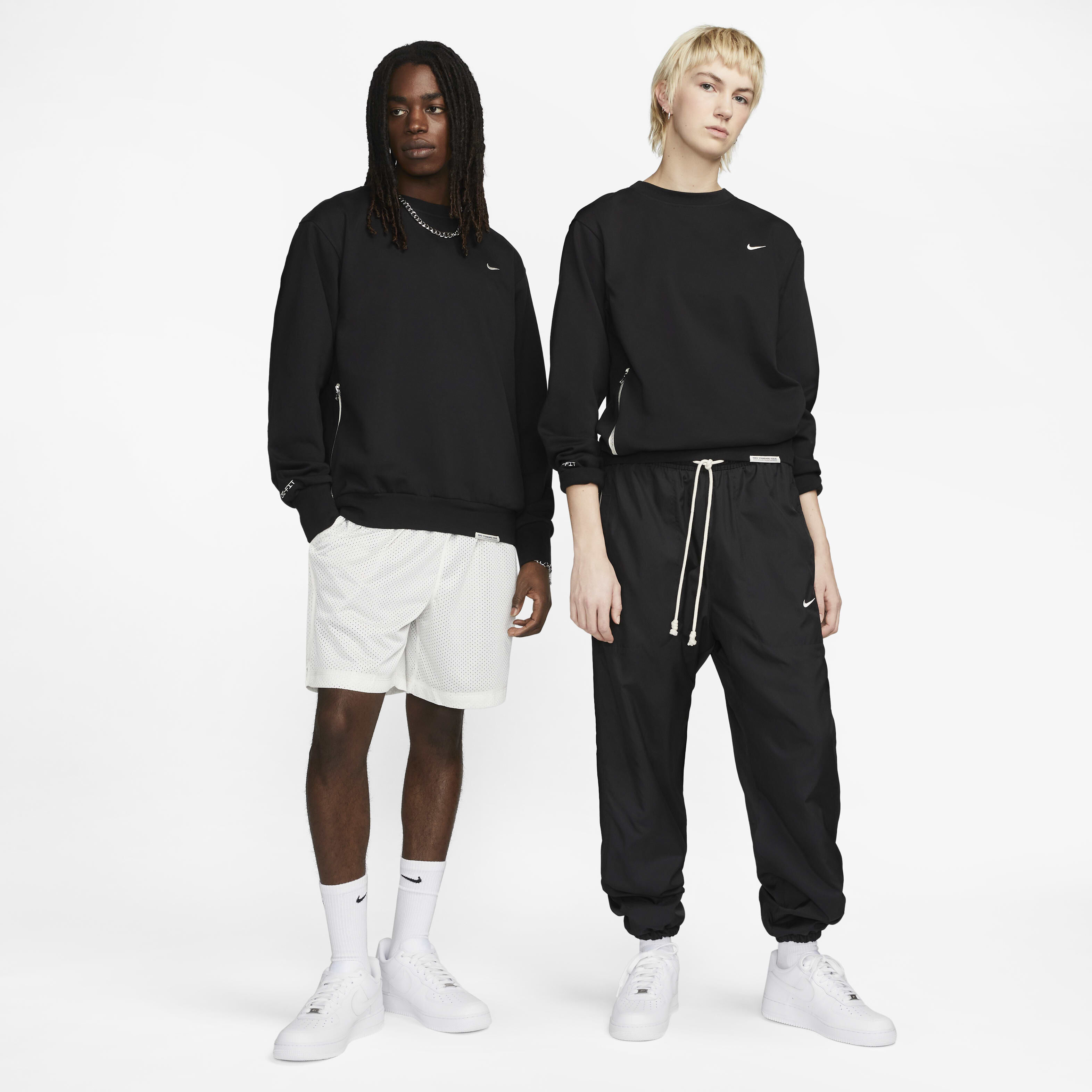 Nike Standard Issue image number 7