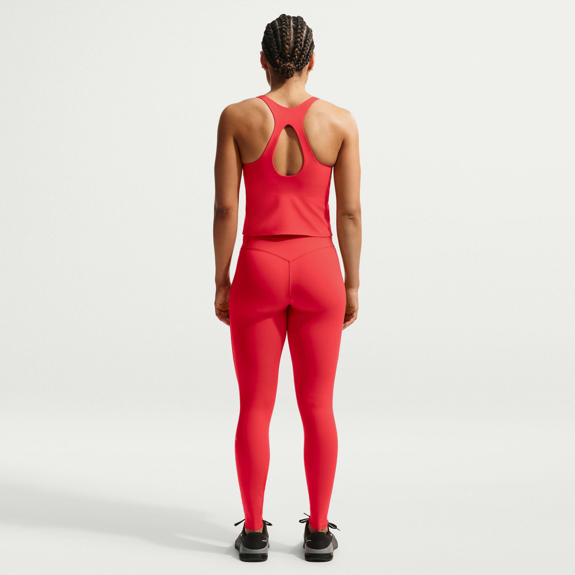 Nike Universa image number 1