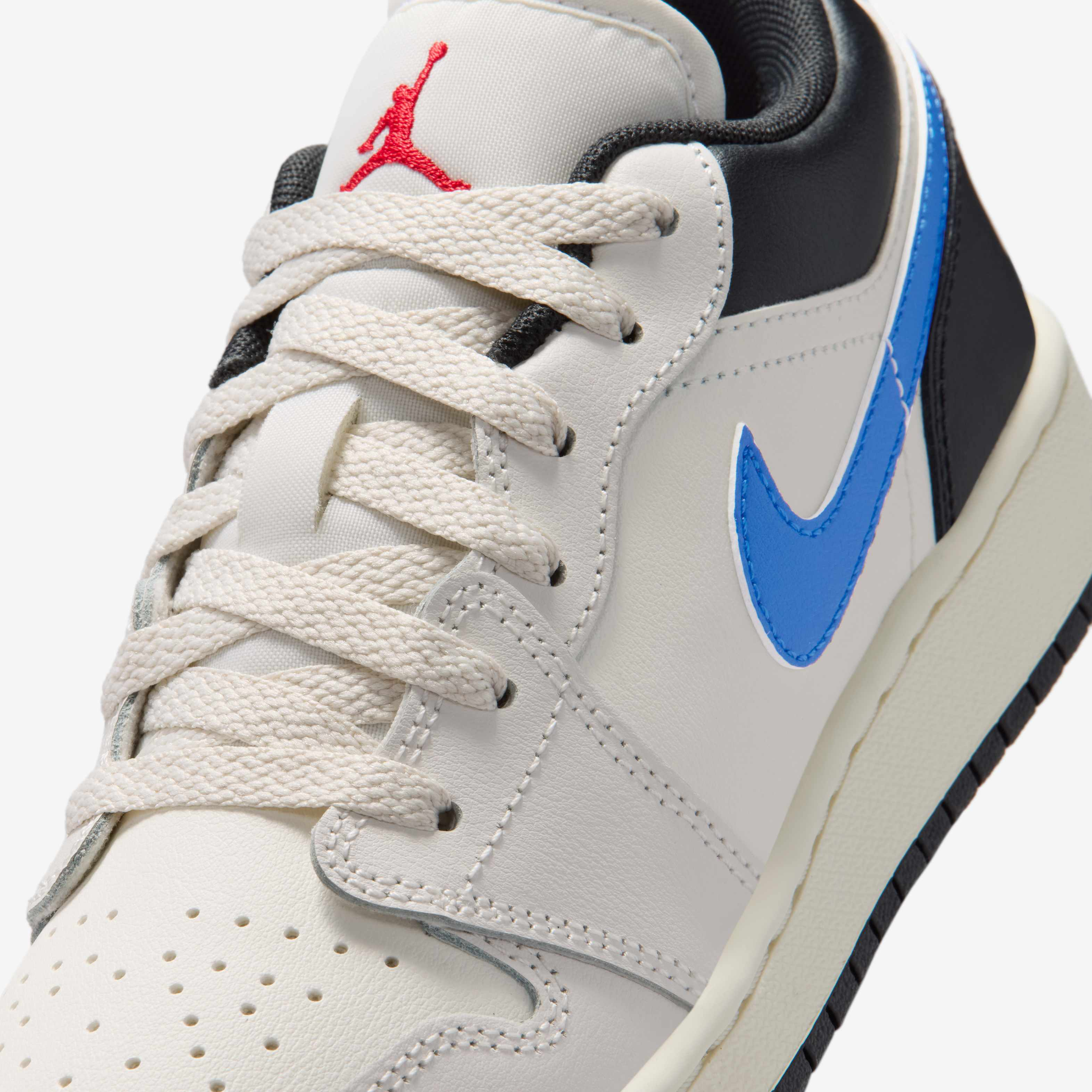 اير جوردن 1 لو image number 6