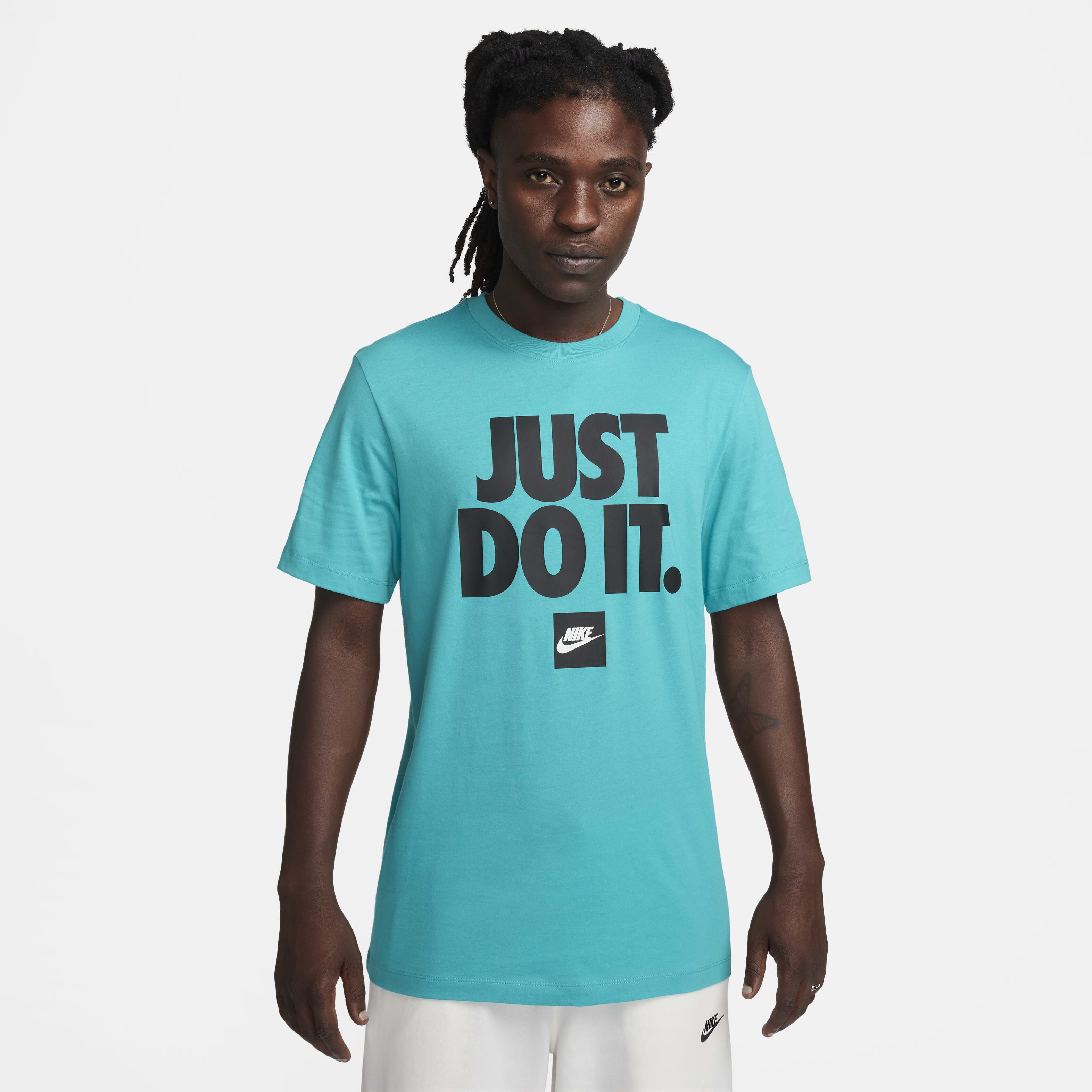 نايكي سبورتسوير image number 0