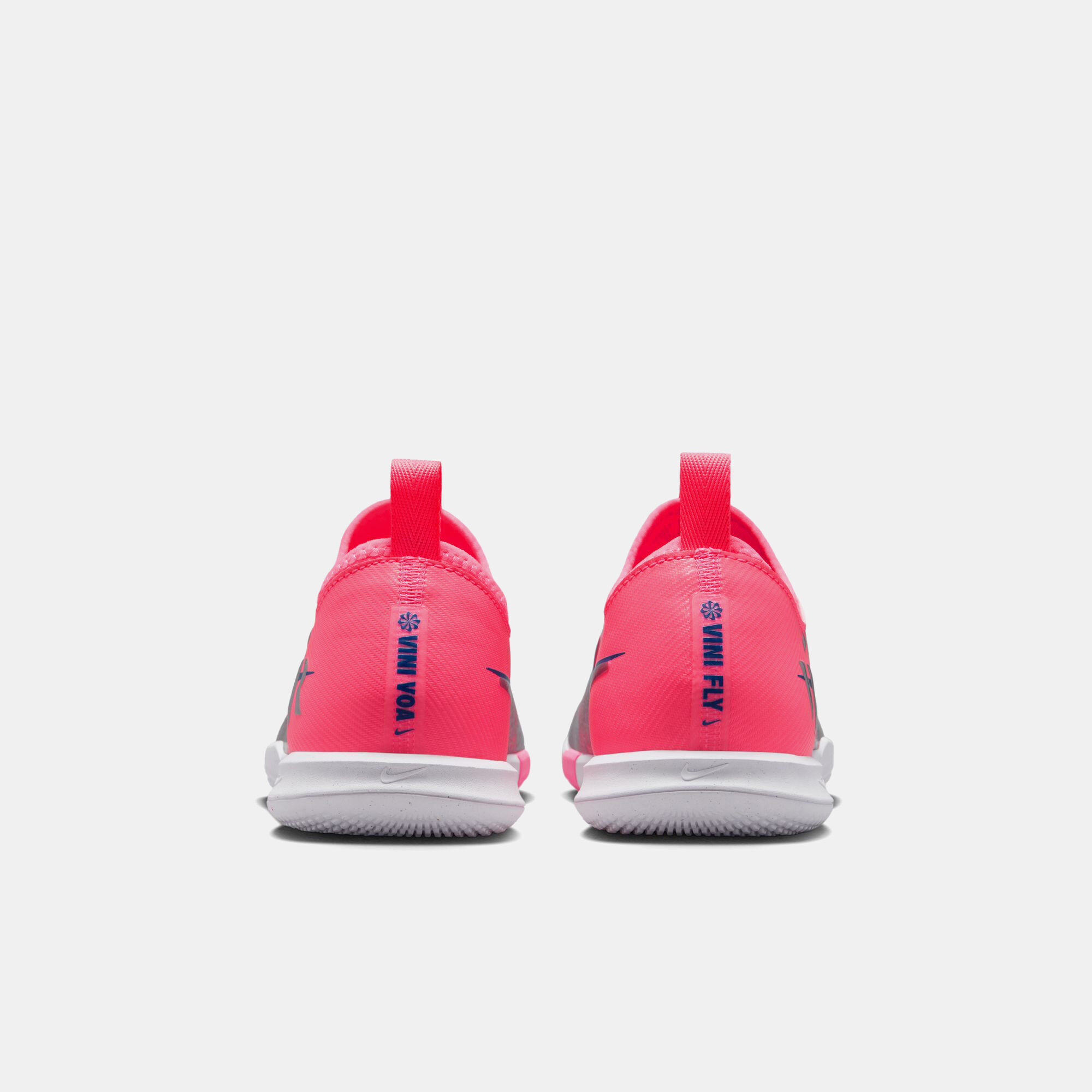 Vinicius Junior Nike Jr. Mercurial Vapor 16 Academy "Vini Jr." image number 1