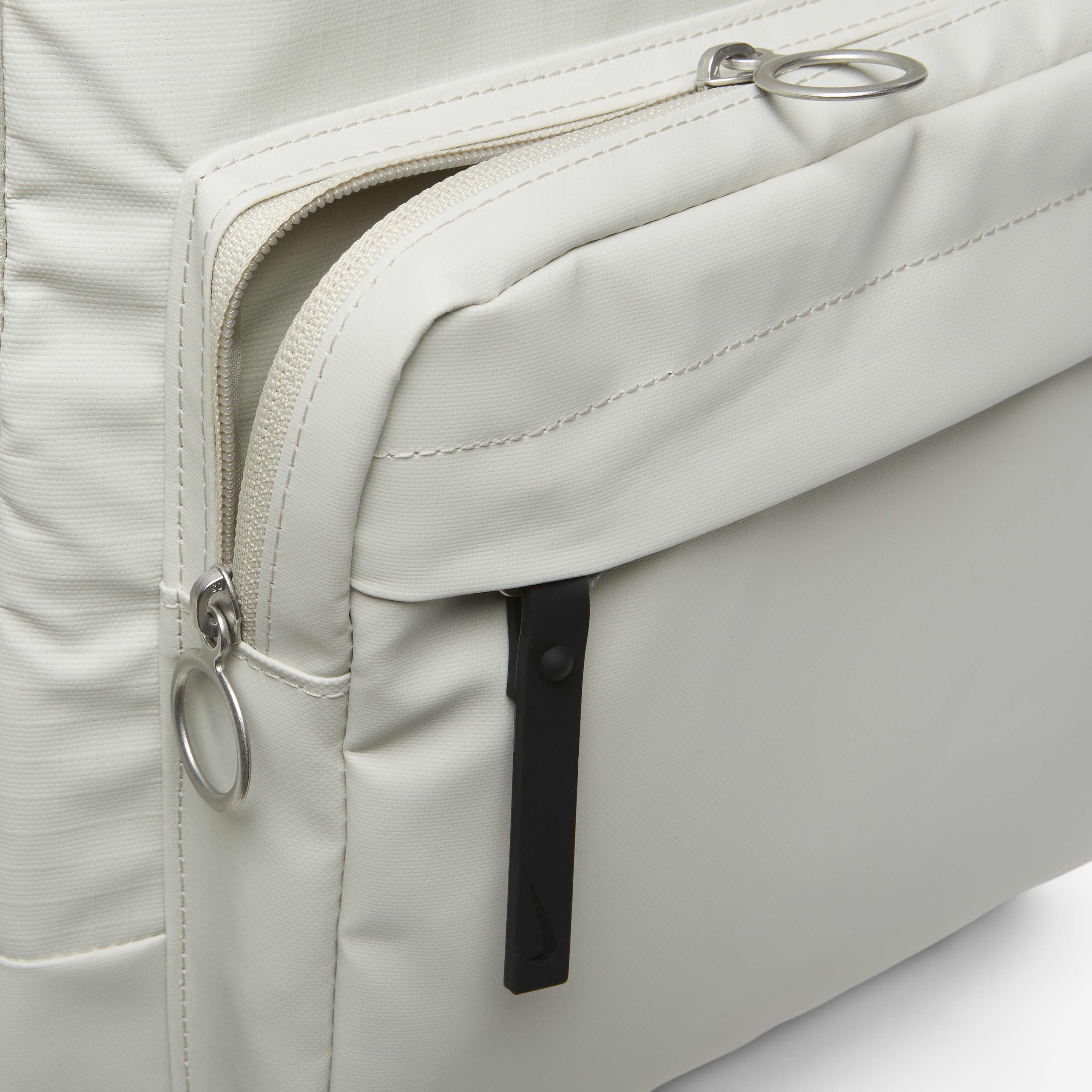 Nike Heritage image number 4