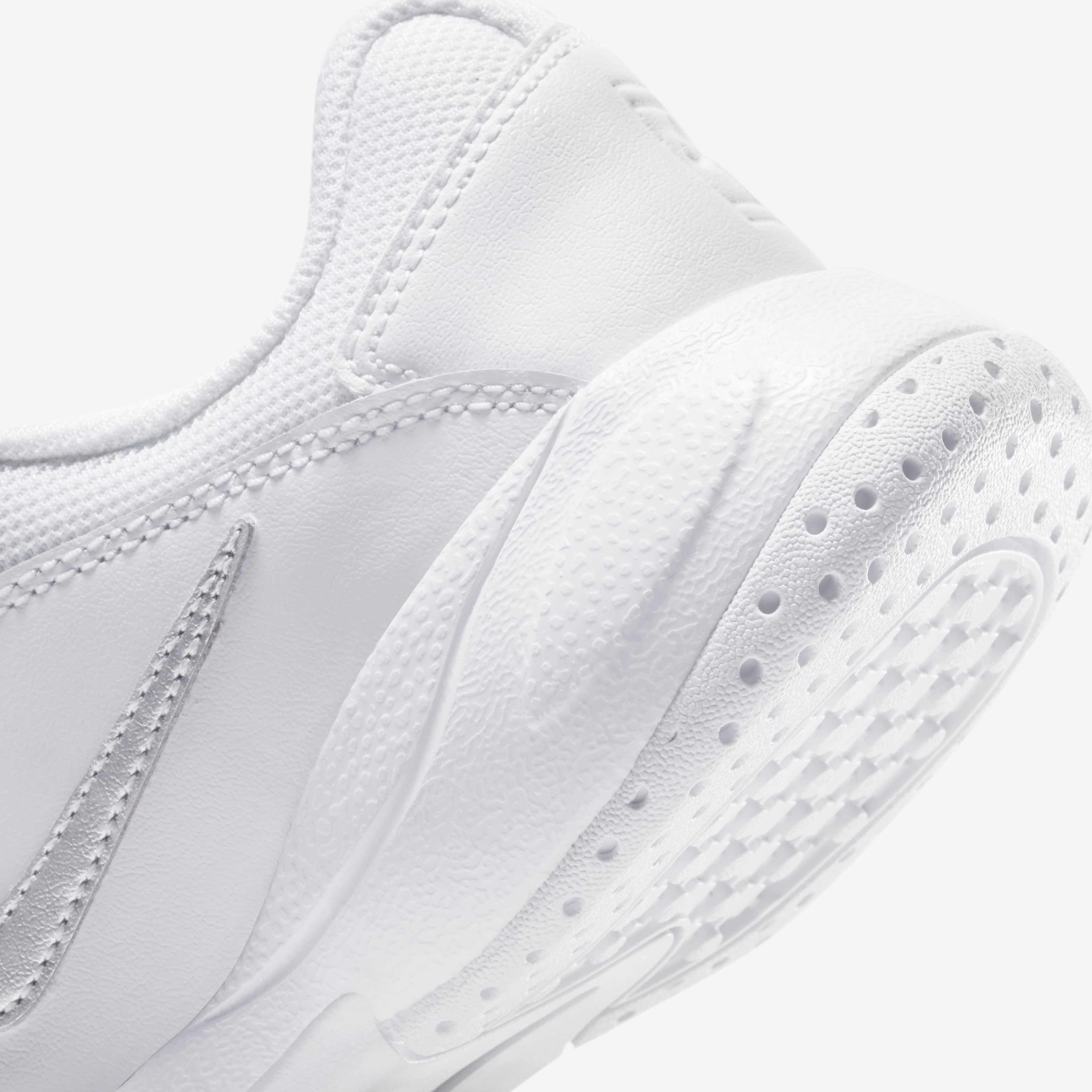 نايكي كورت جونيور لايت 2 image number 7