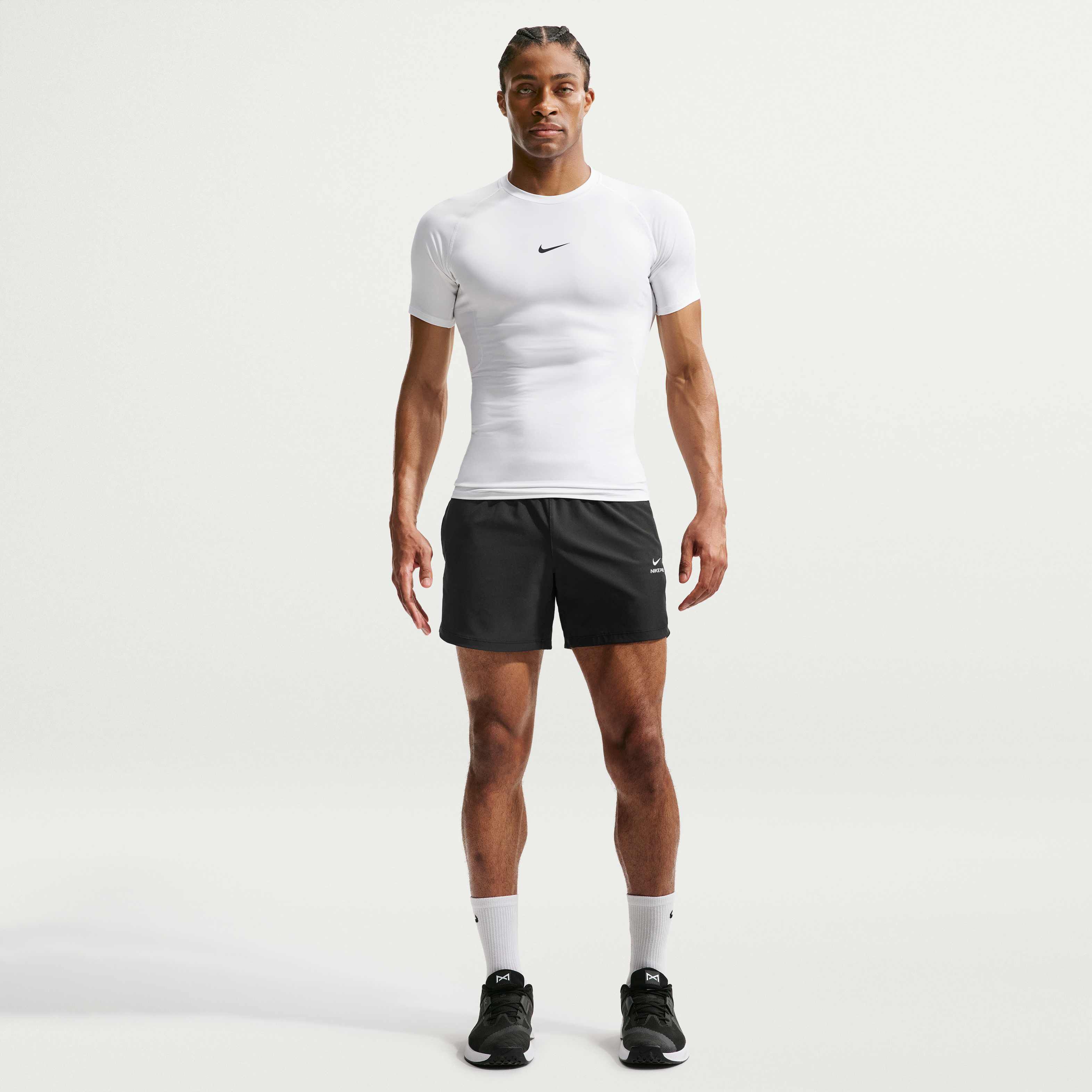 Nike Pro Training image number 0