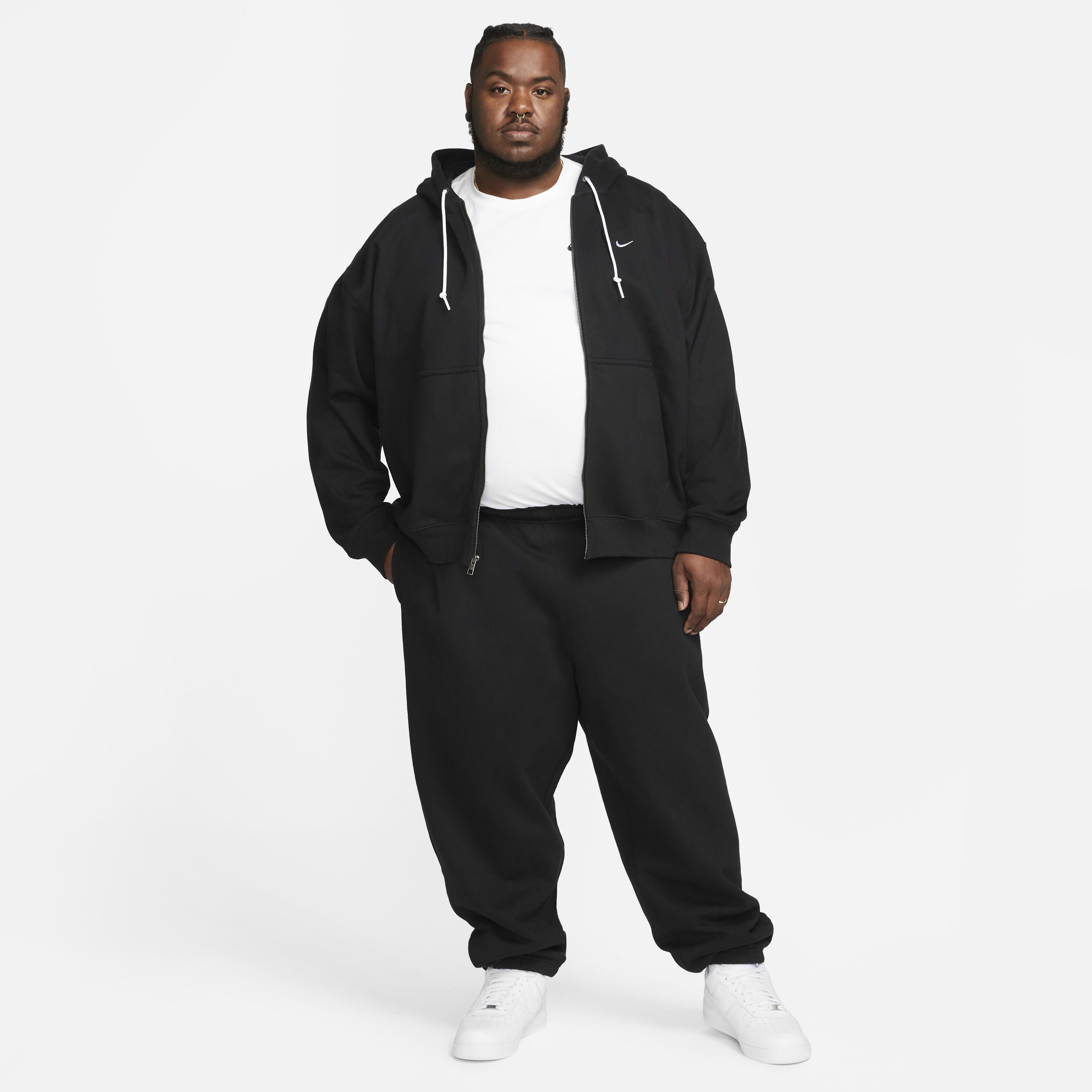 نايكي سولو سووش image number 12