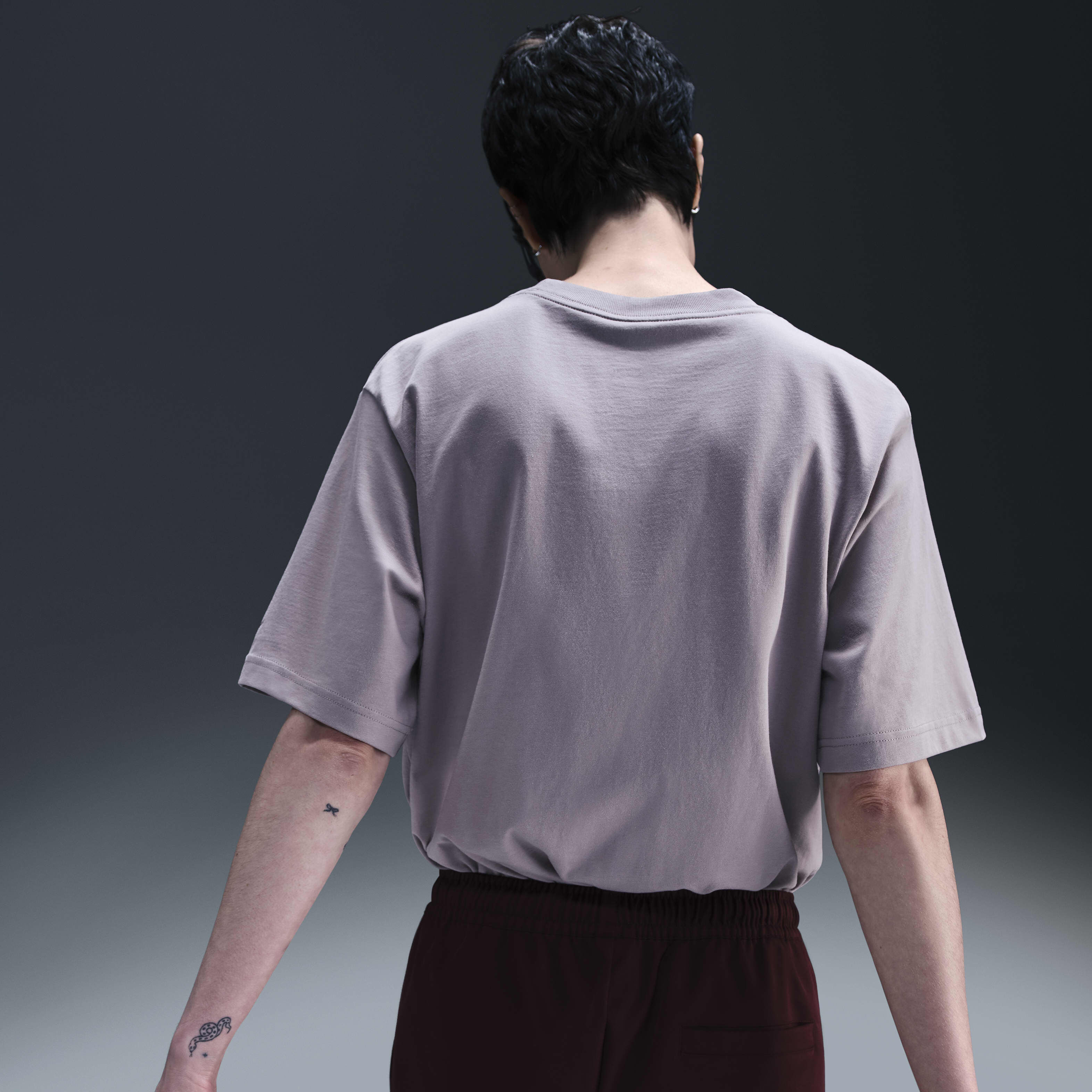 نايكي سبورتسوير image number 1