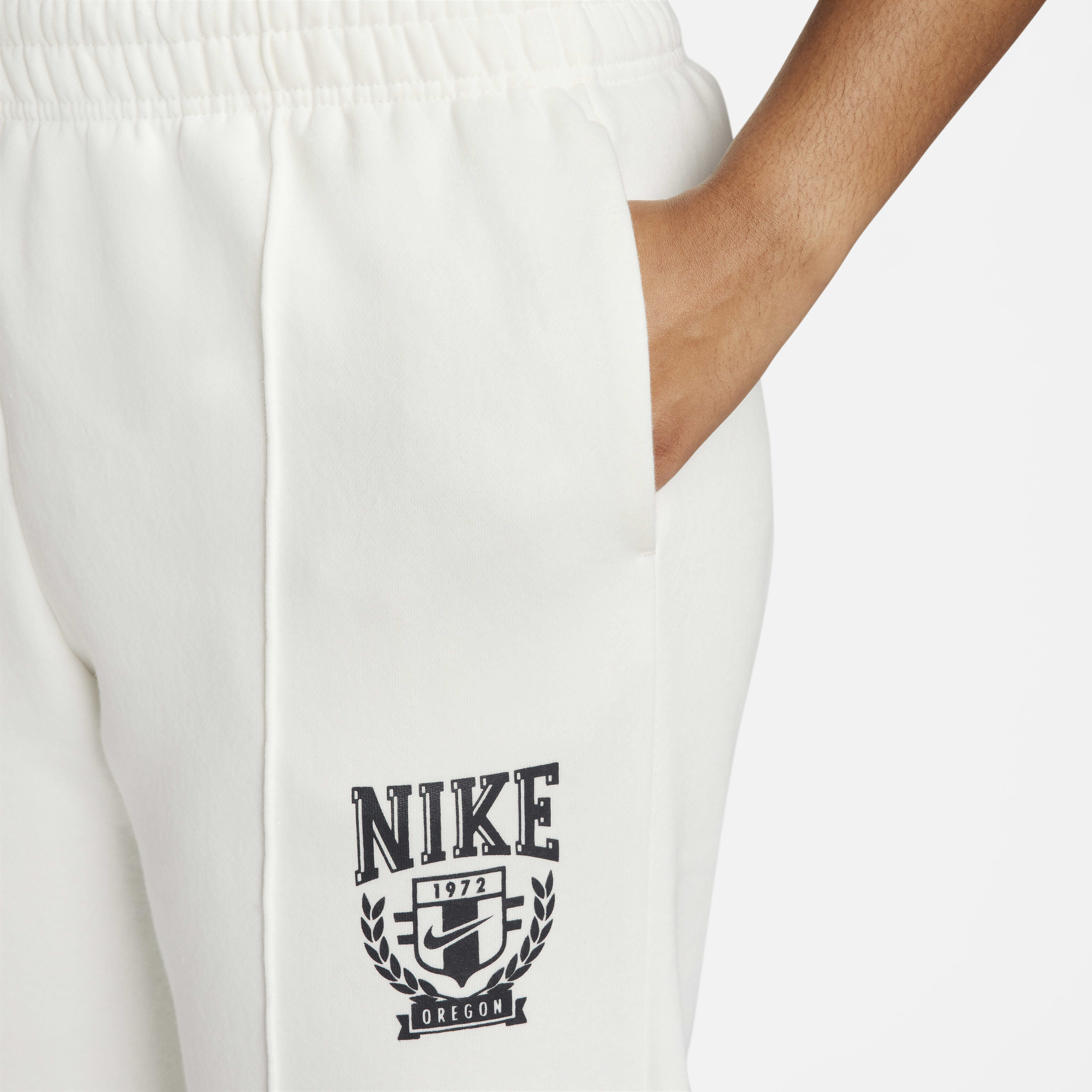 Nike Sportswear image number 2