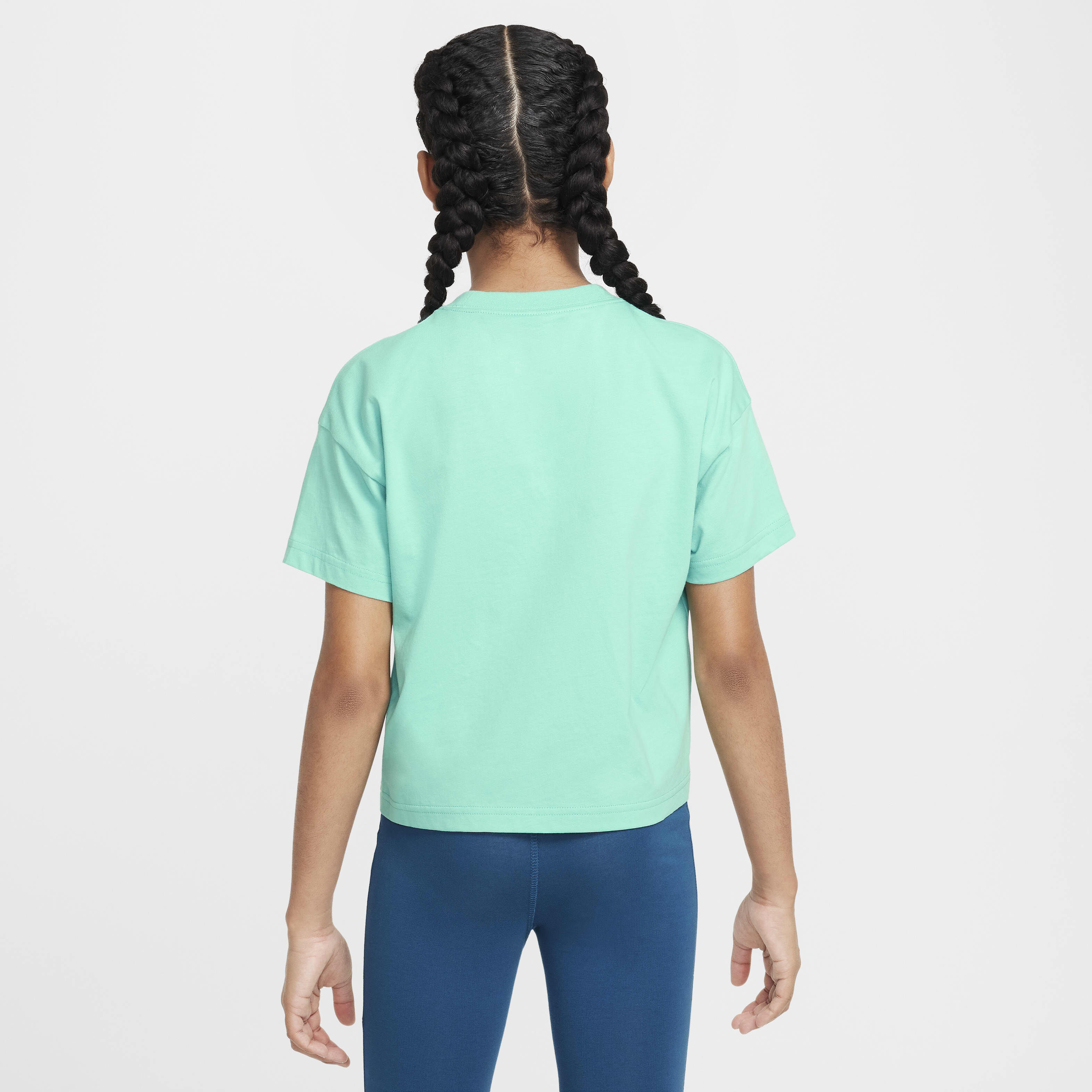 Nike Sportswear Essential image number 1