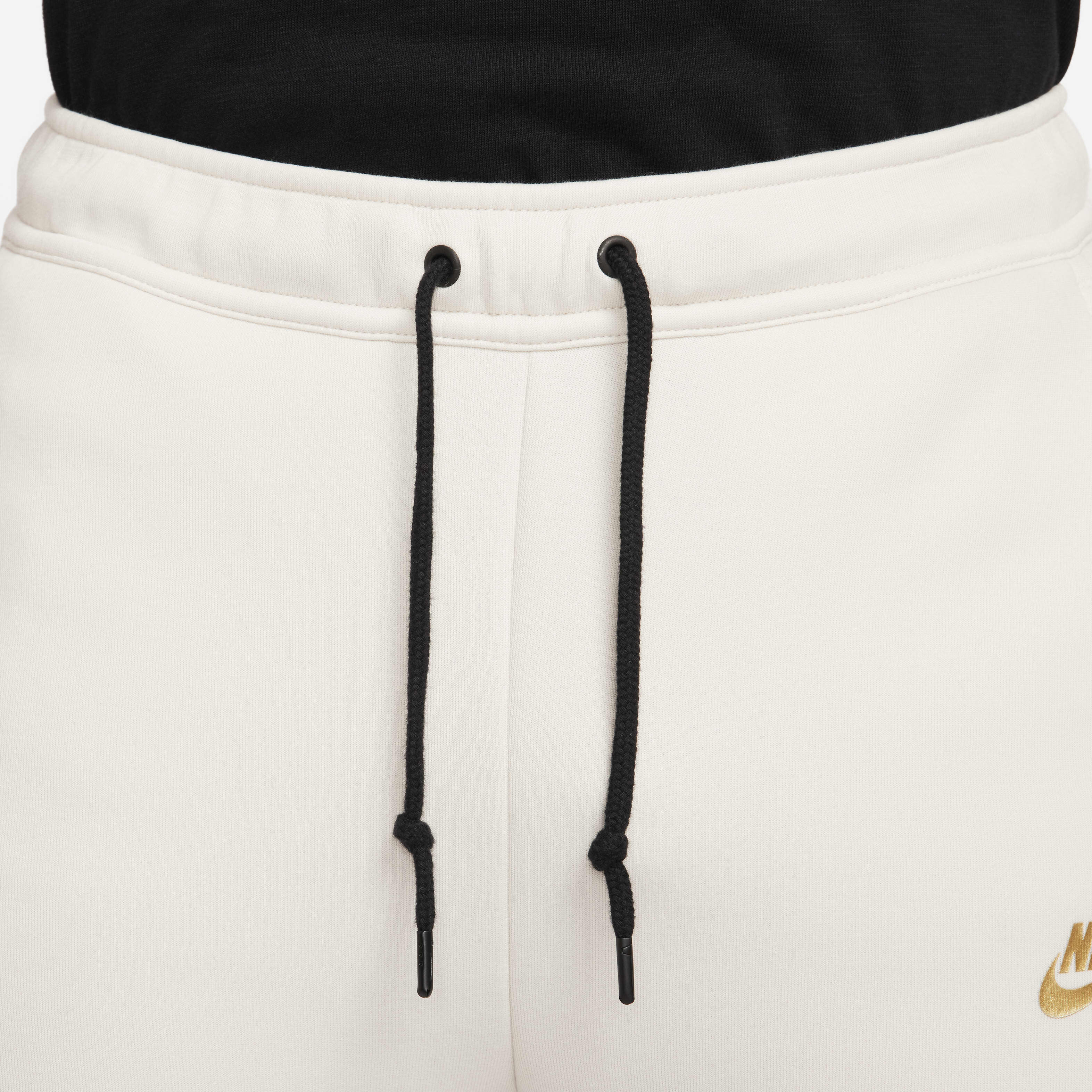 نايكي سبورتسويرت تك فليس image number 2