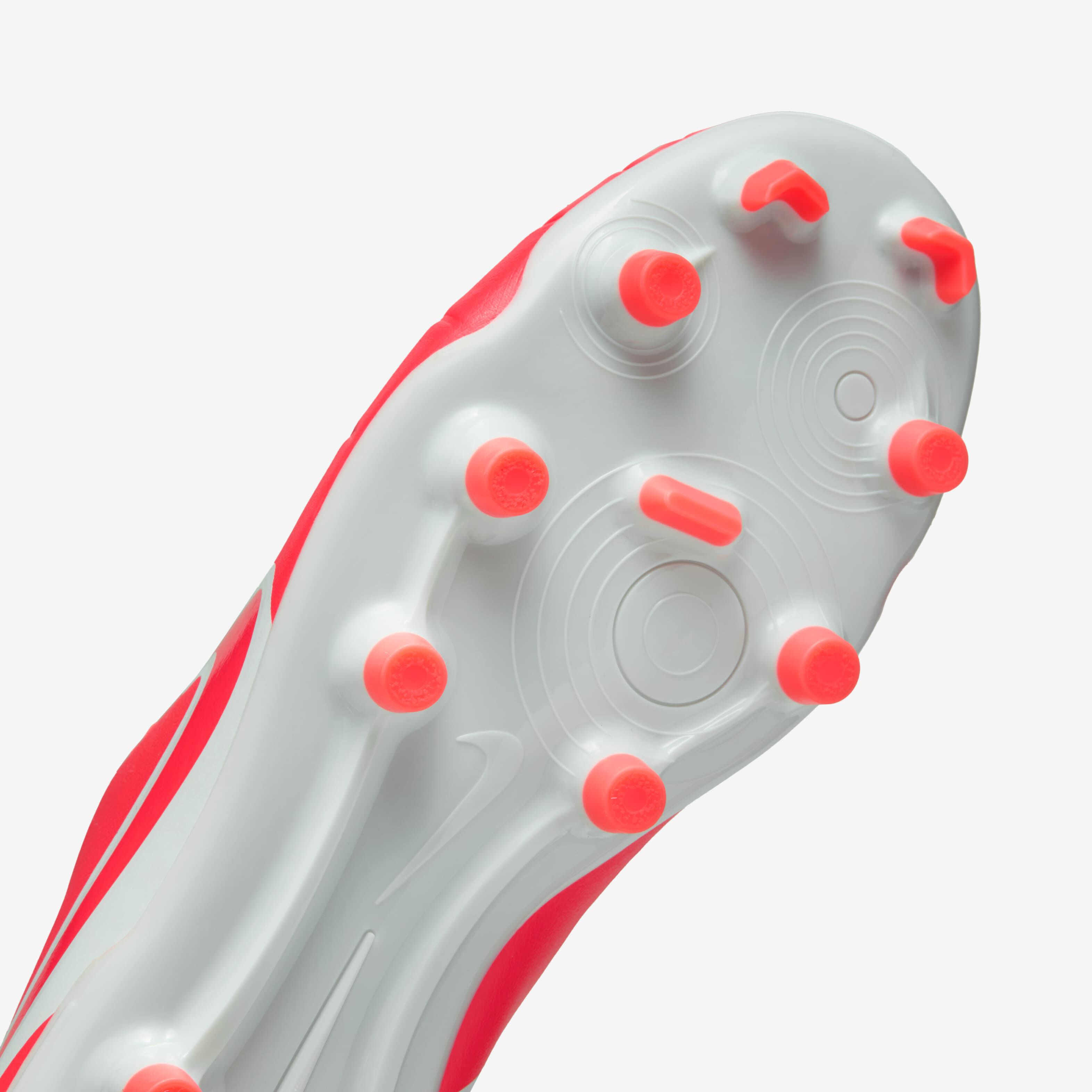 Nike Jr. Tiempo Legend 10 Club image number 6