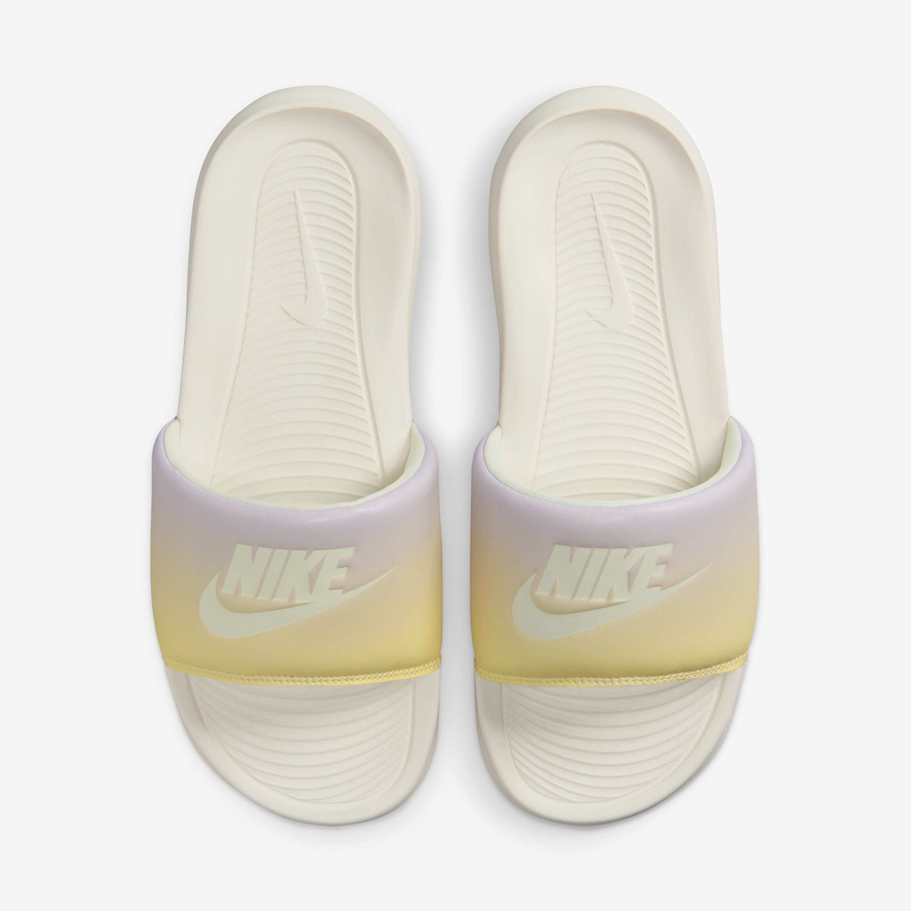 Nike Victori One image number 4