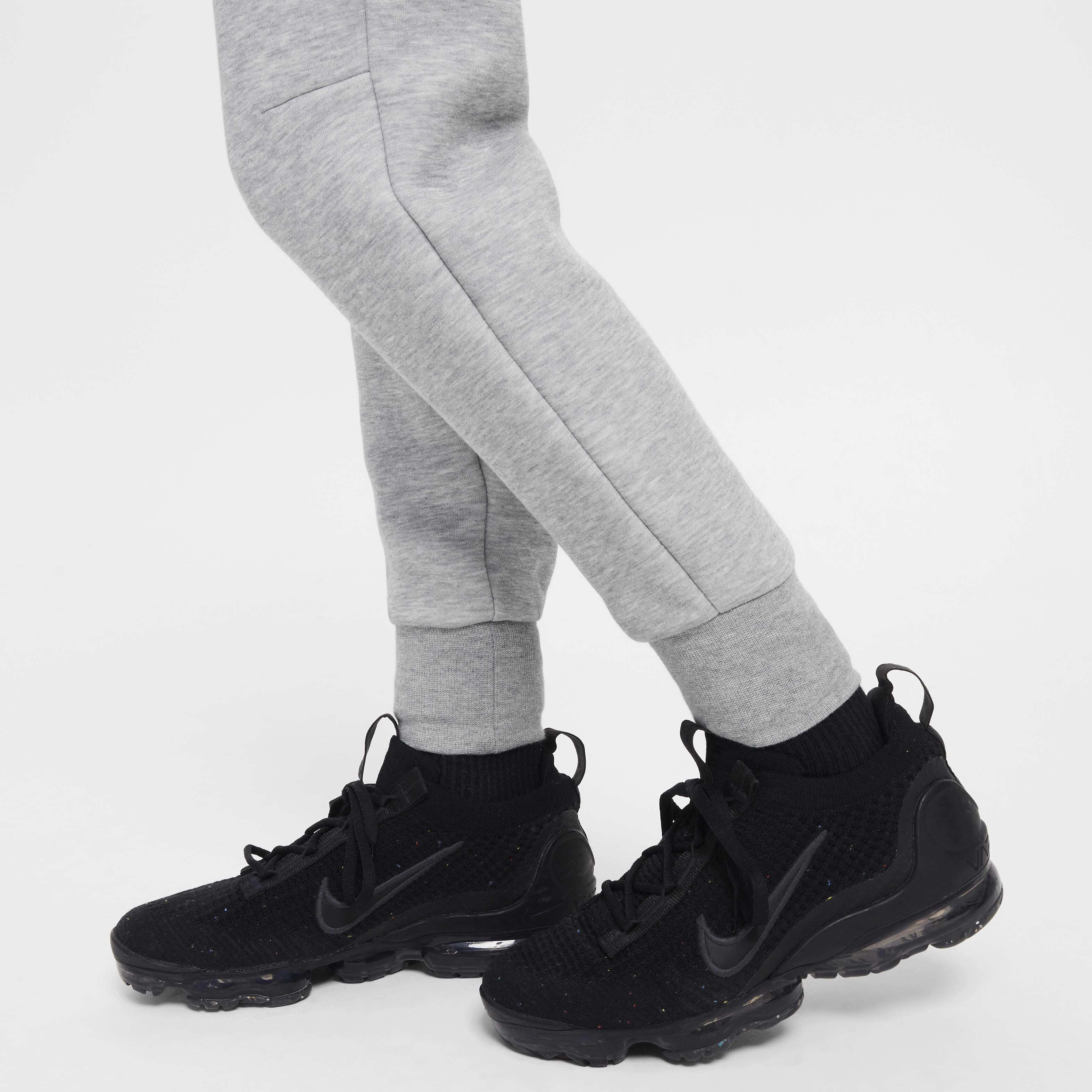 Nike Sportswear Tech Fleece image number 6