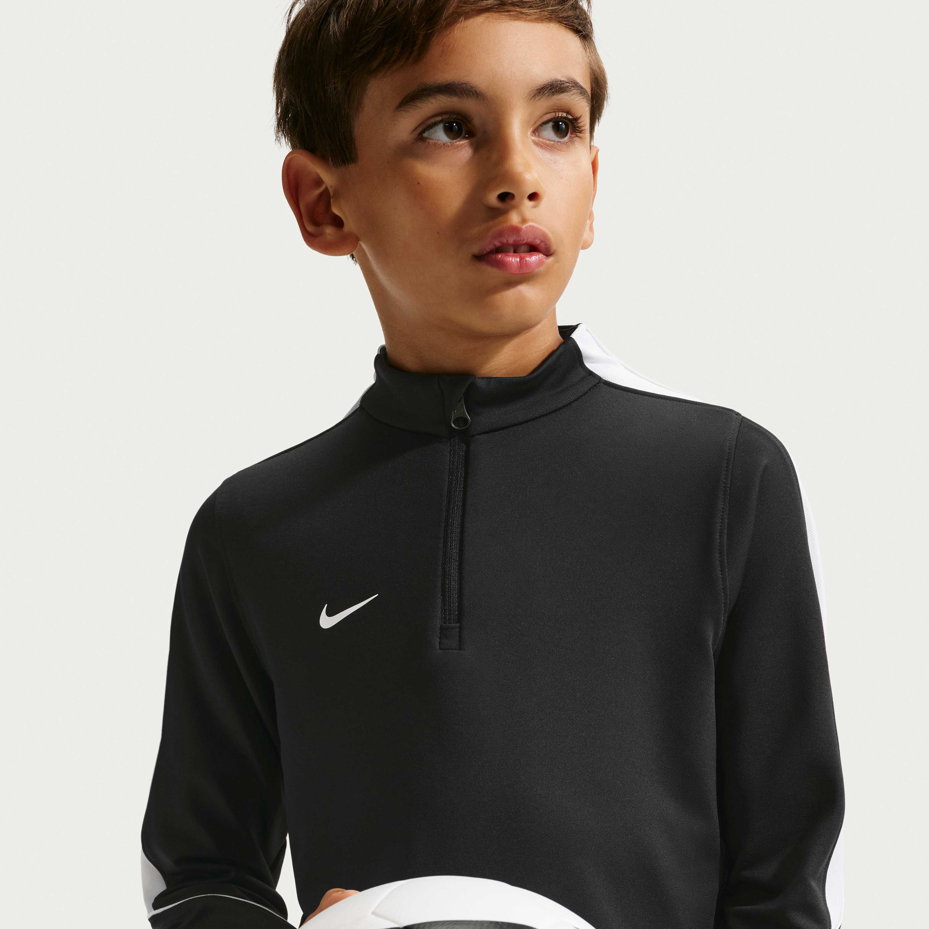 Nike Strike image number 2