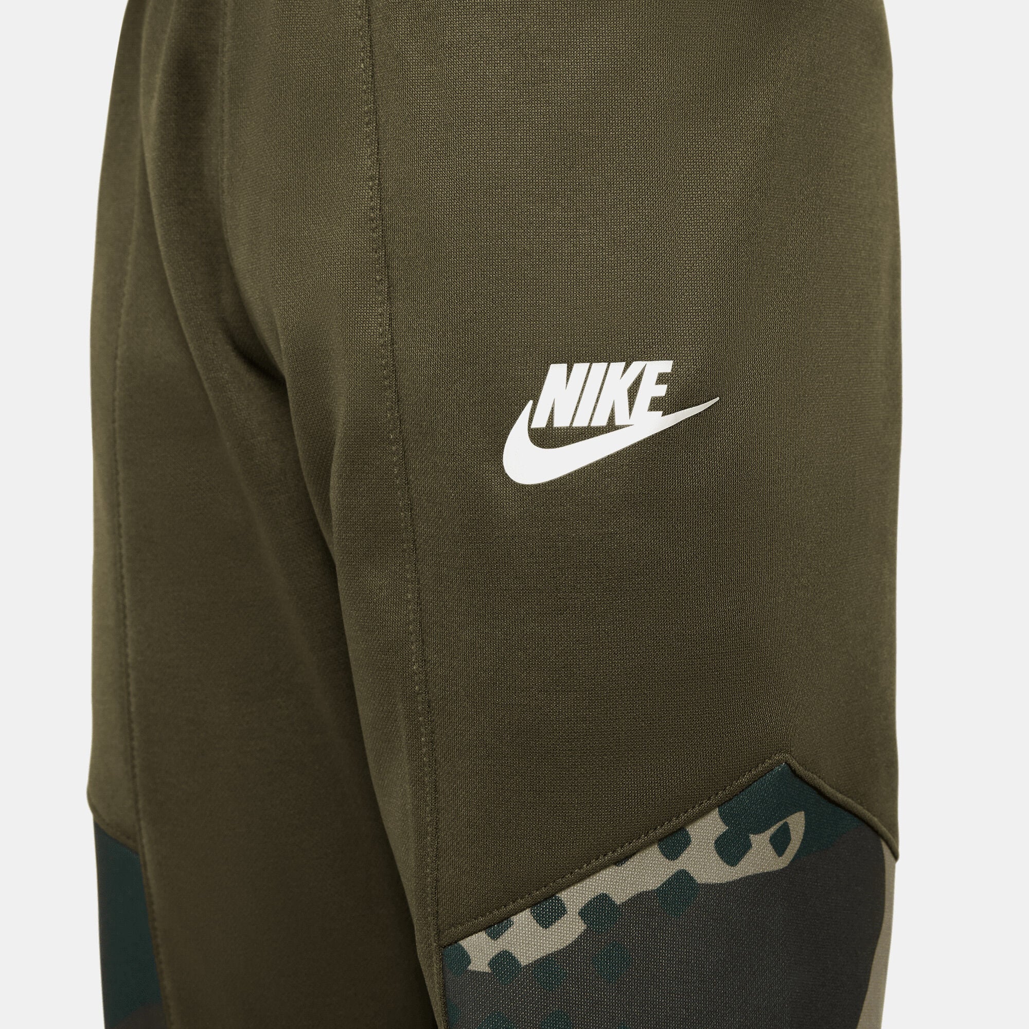 Nike Sportswear Club Camo Set image number 4