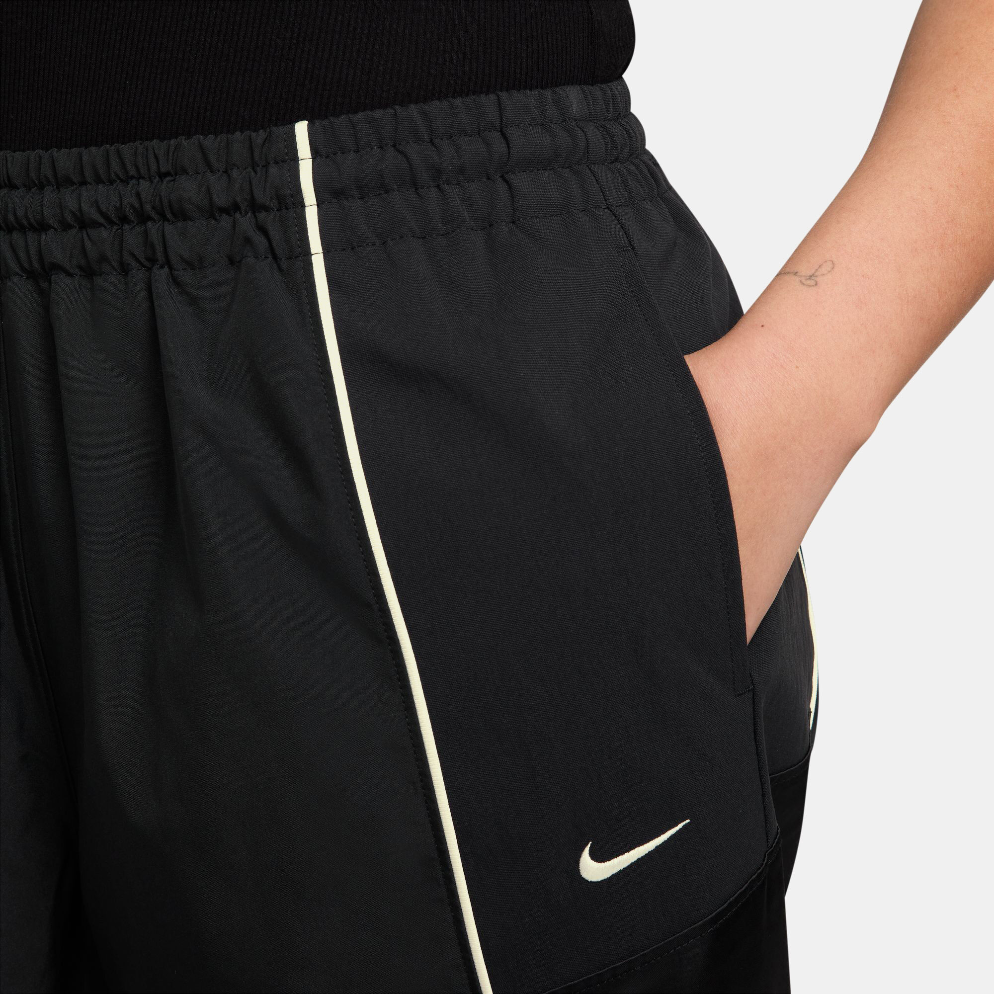 Nike Sportswear image number 2