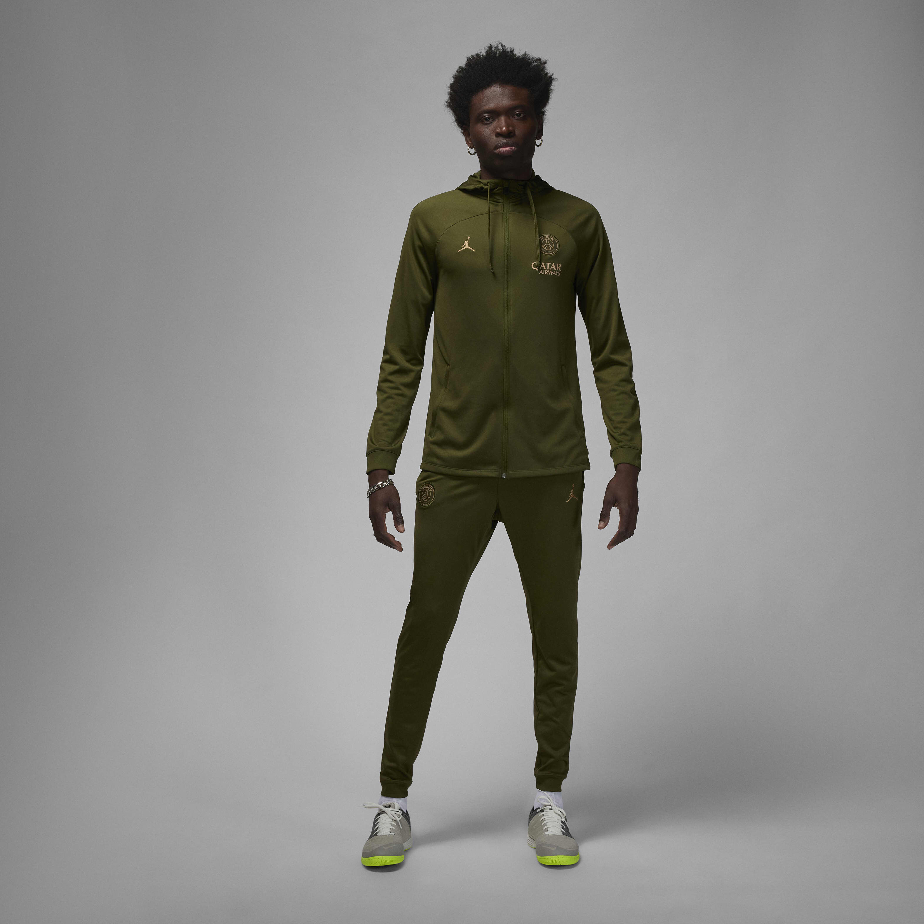 Jordan PSG シャツ オリーブグリーン Jordan x Paris Saint-Germain 23/24 4th Dri-Fit Strike SS Top