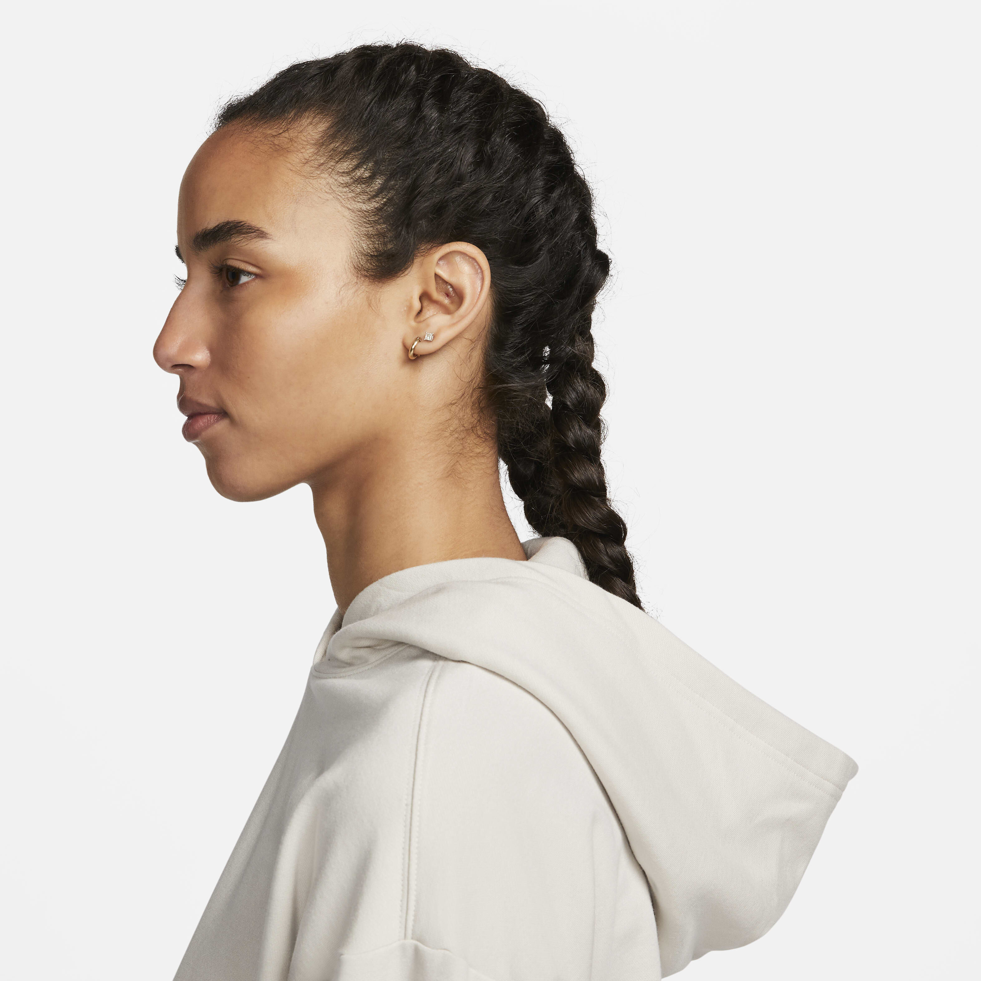 نايكي يوغا لوكس image number 3