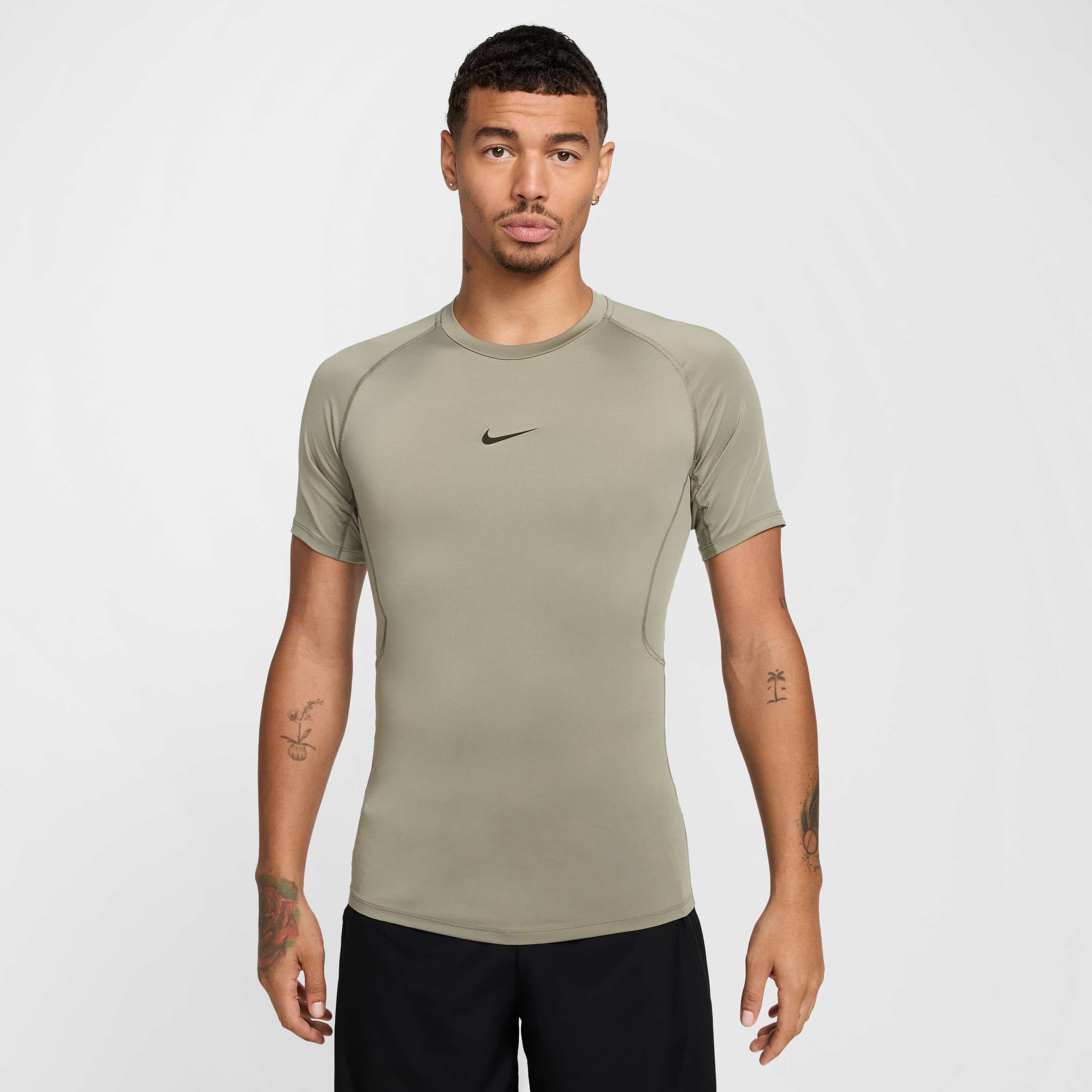 نايكي برو image number 0