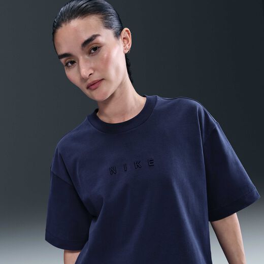 Women's Graphic T Shirts-Nike, Nike Sportswear, Women's Boxy Short-Sleeve T-Shirt